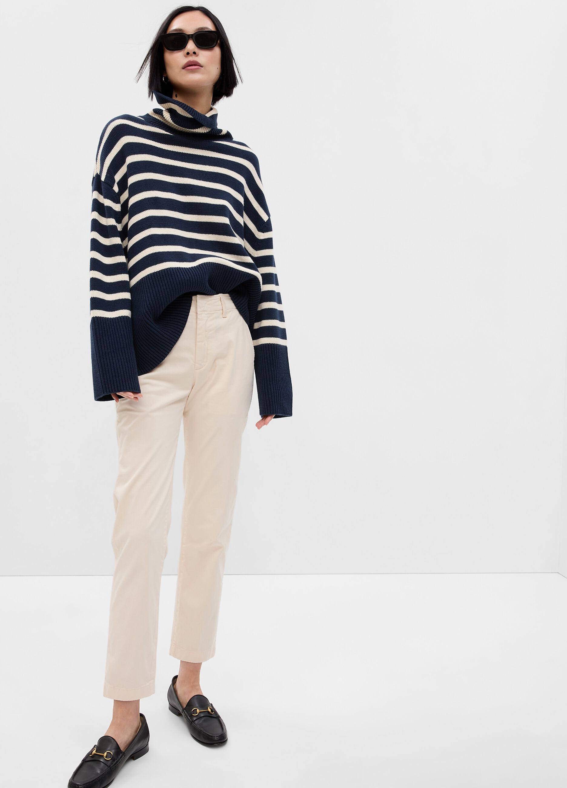 Slim-fit mid-rise chino trousers_2