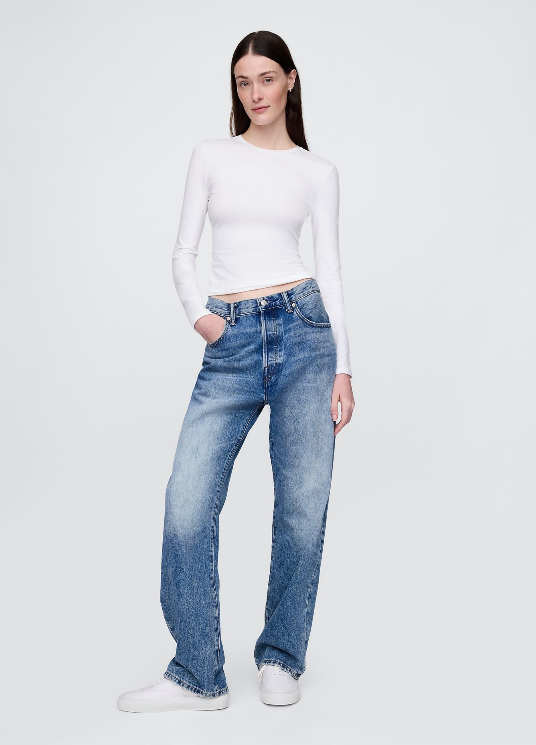 T-shirt bianca a maniche lunghe elasticizzata_1