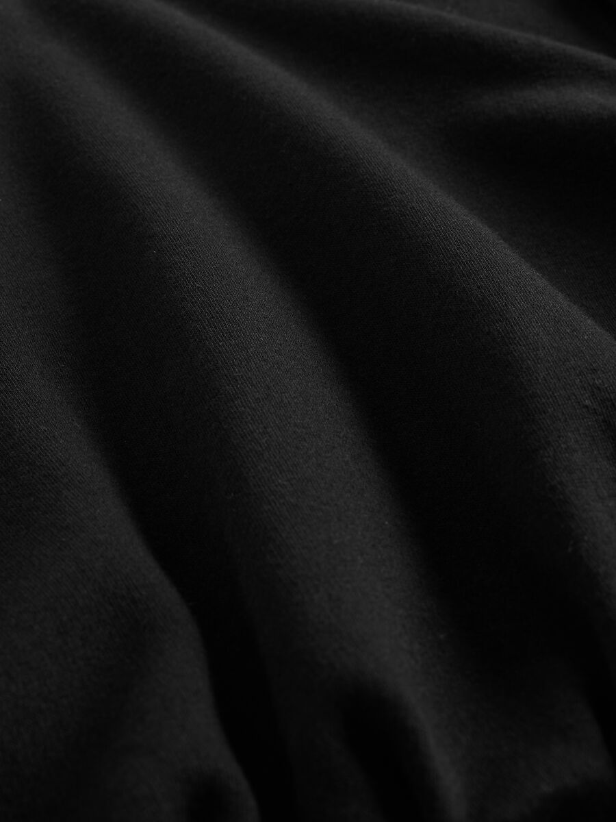 Black sweatshirt for girls Girl_4