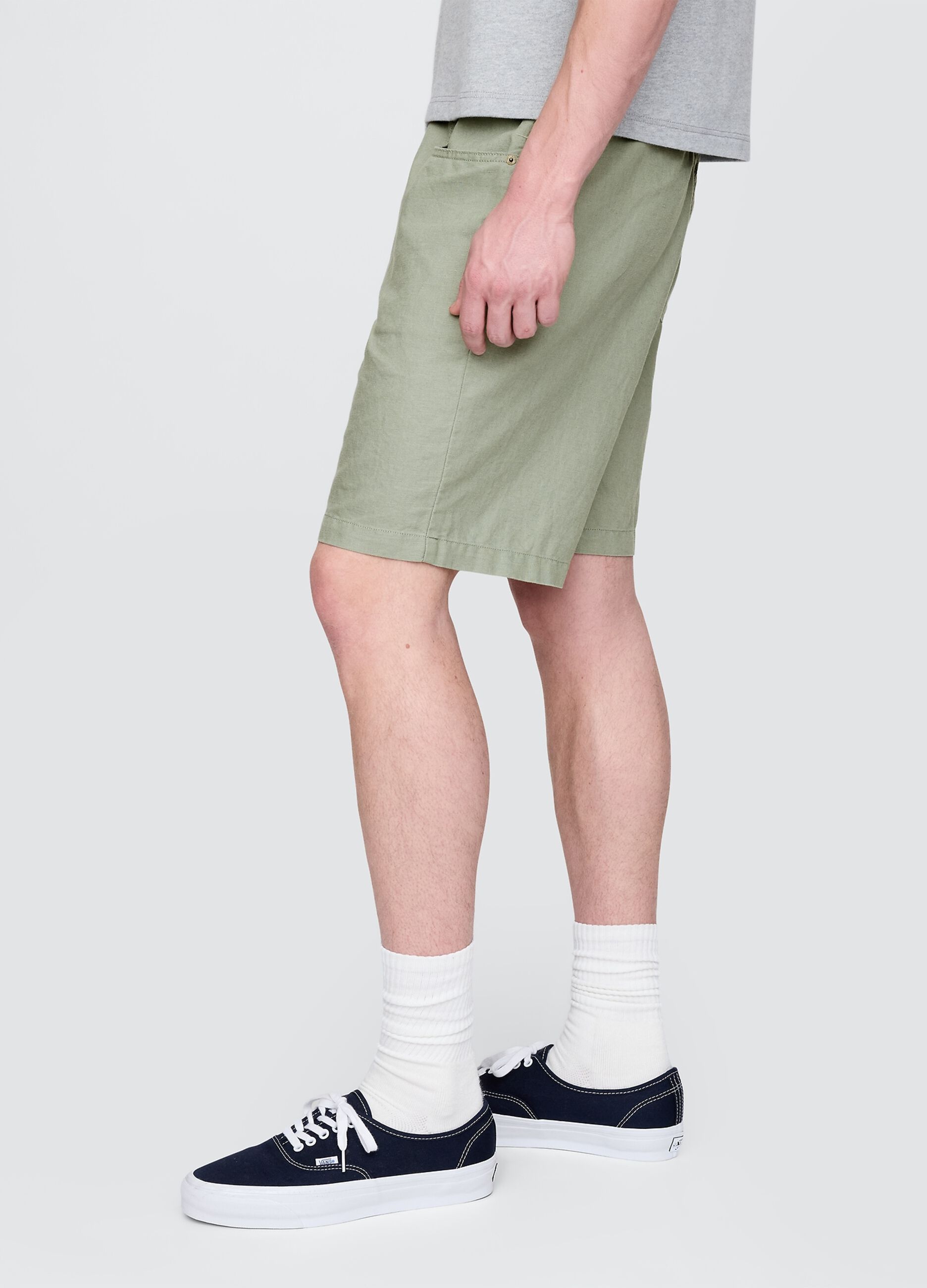 Shorts verde in lino e cotone Gap_3