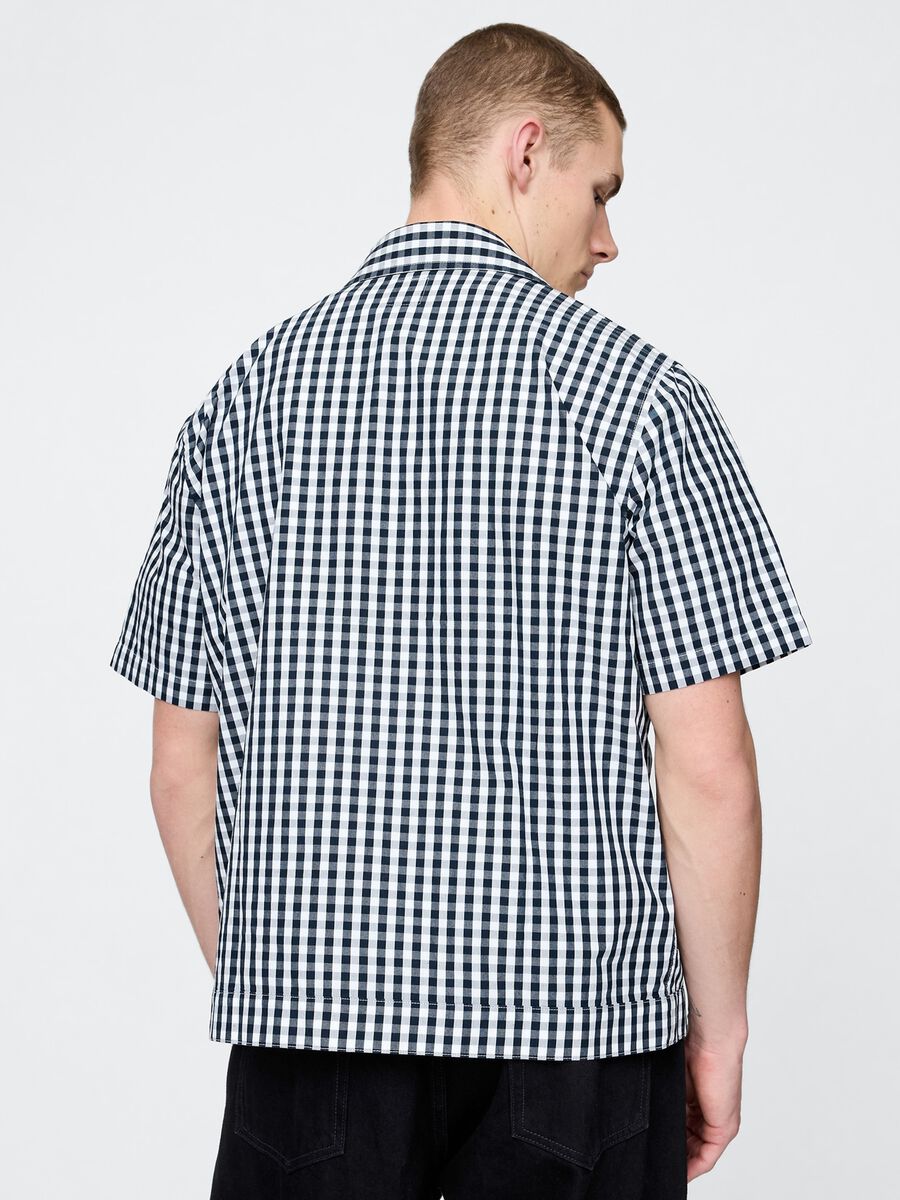 Camicia a quadri blu e bianco a maniche corte Uomo_2