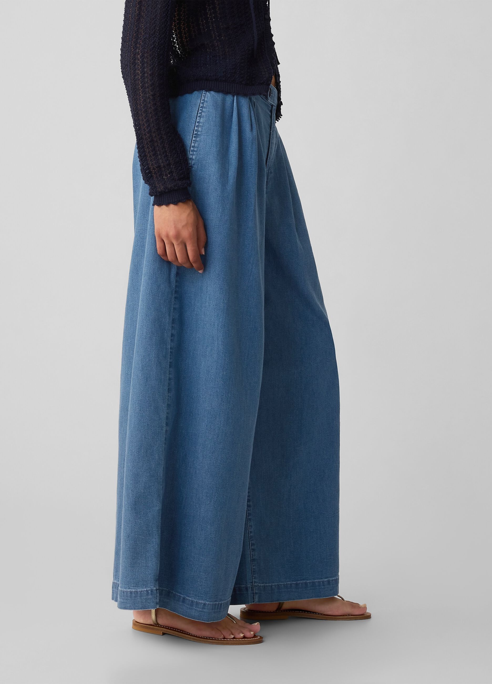 GAP x DÔEN Jeans wide leg con pinces_1