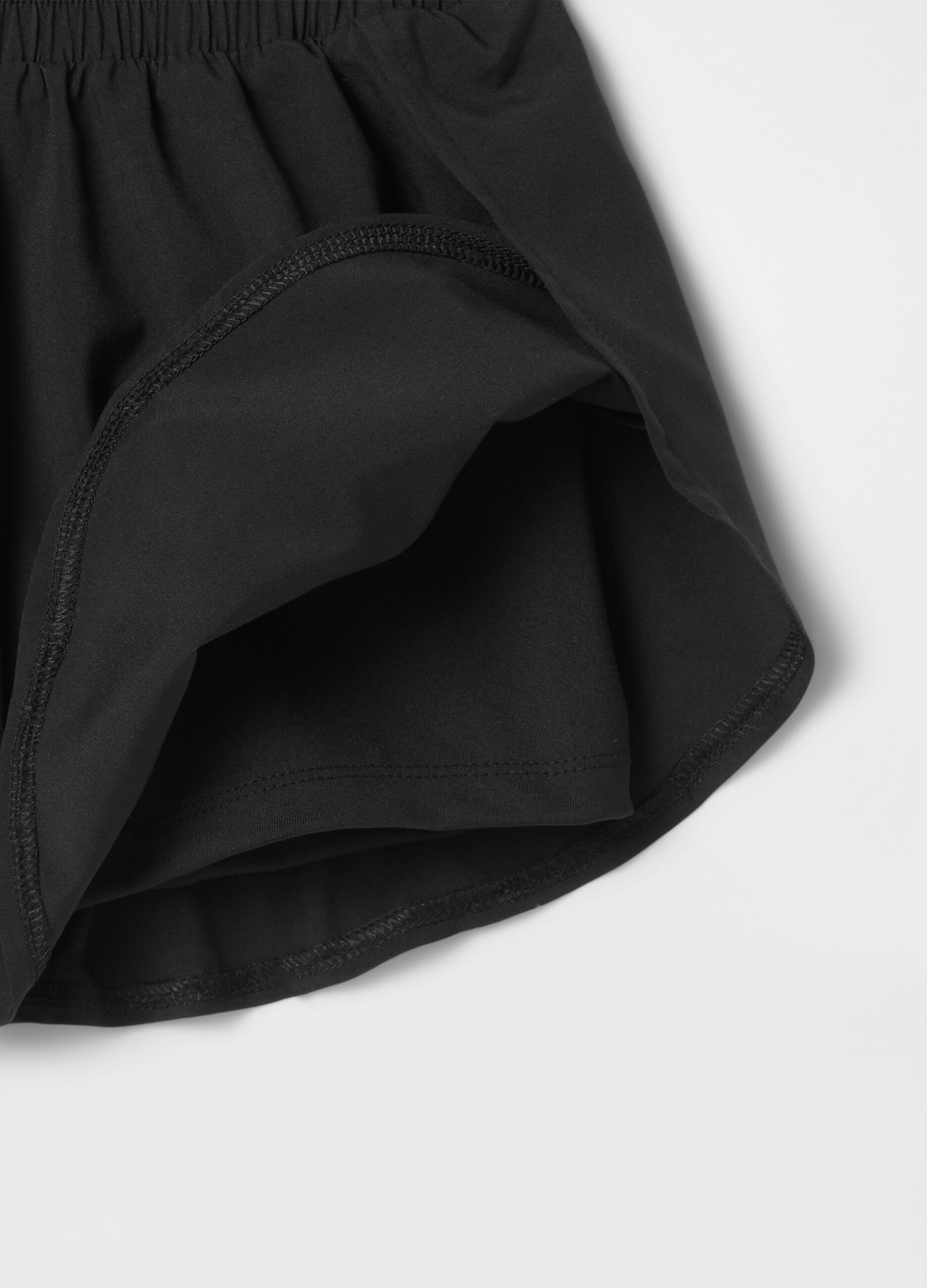 Shorts neri elasticizzati_4