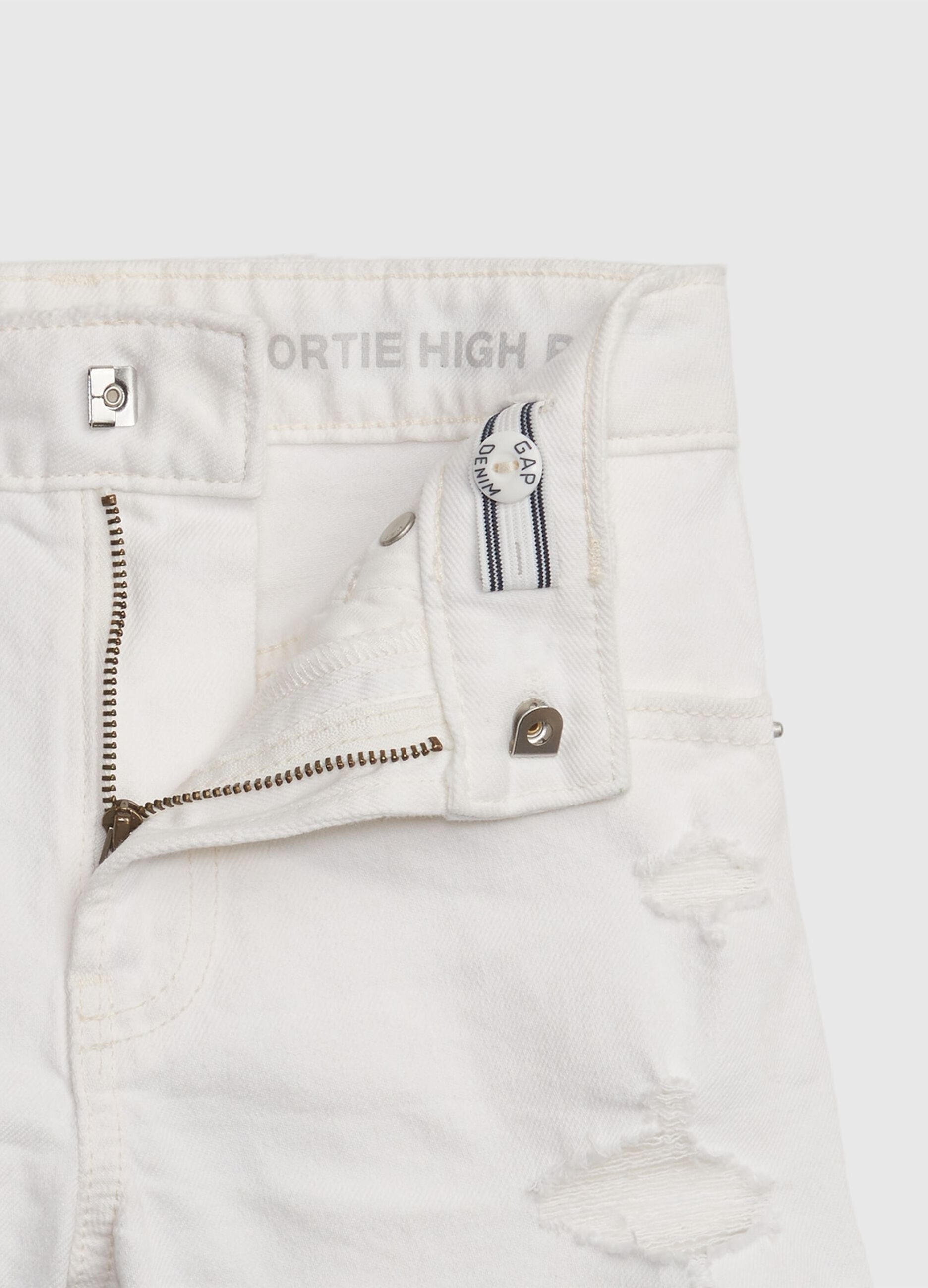 High-rise shorts in denim with worn look_4