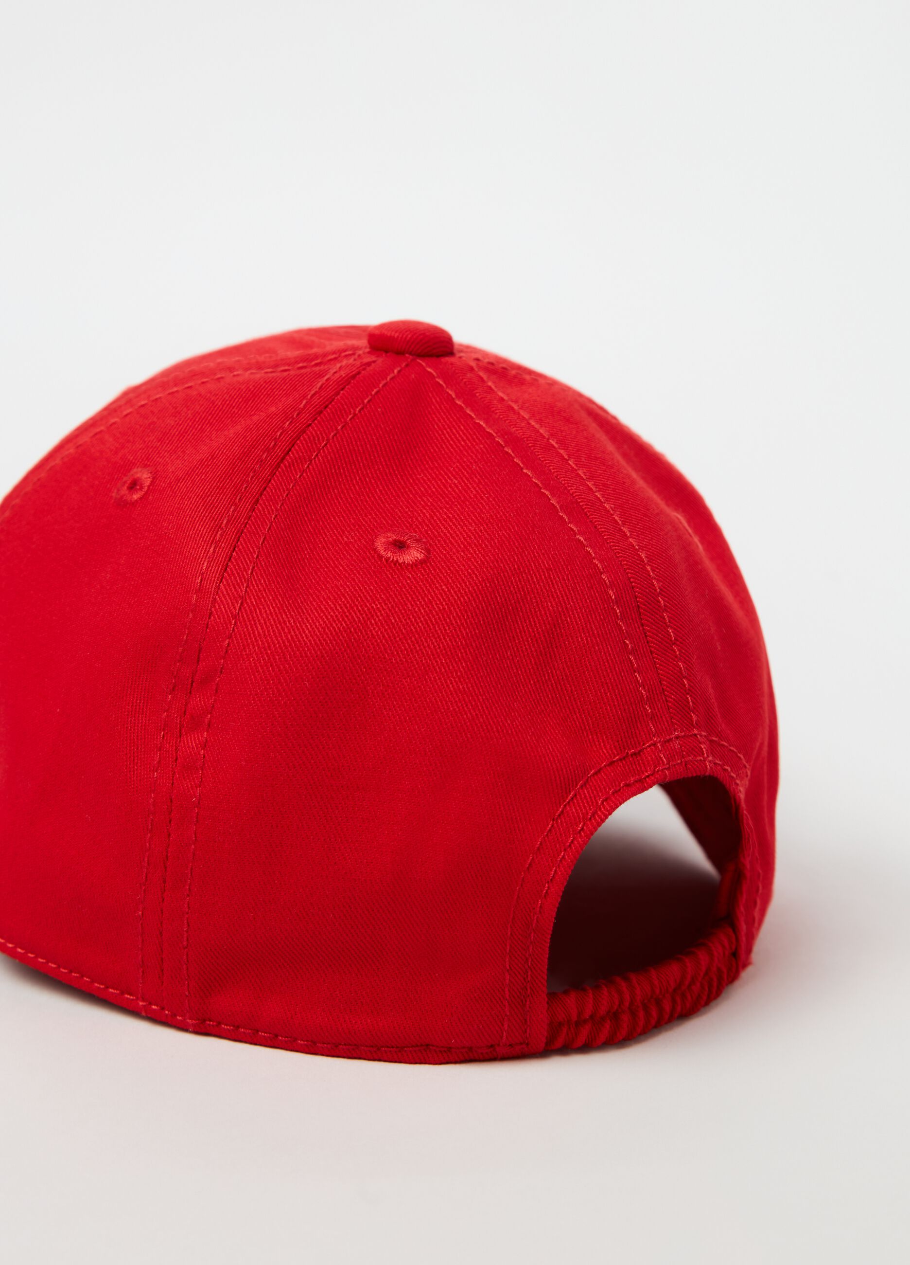 Baseball cap with logo patch_1