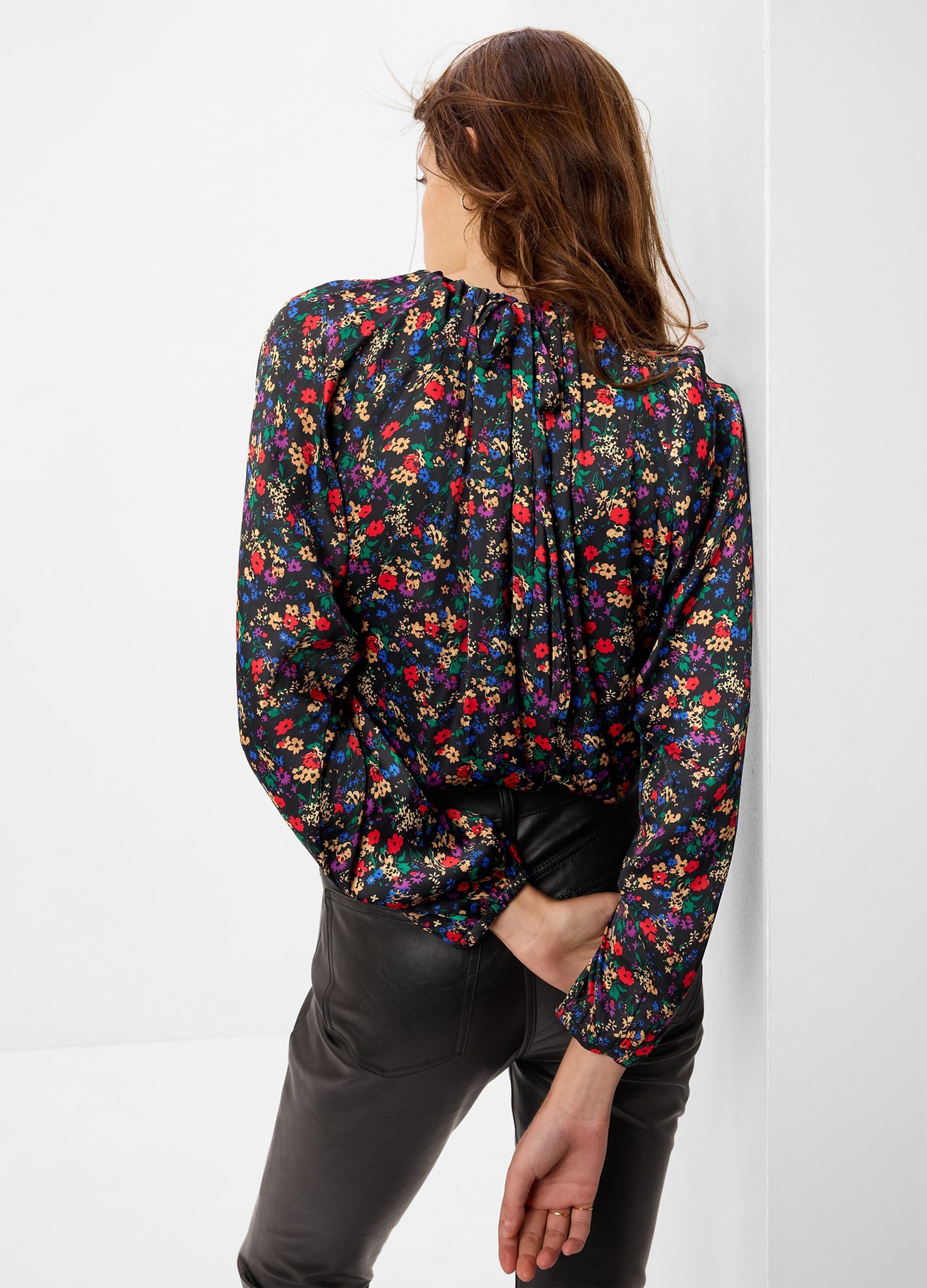 Blusa con stampa floreale_1