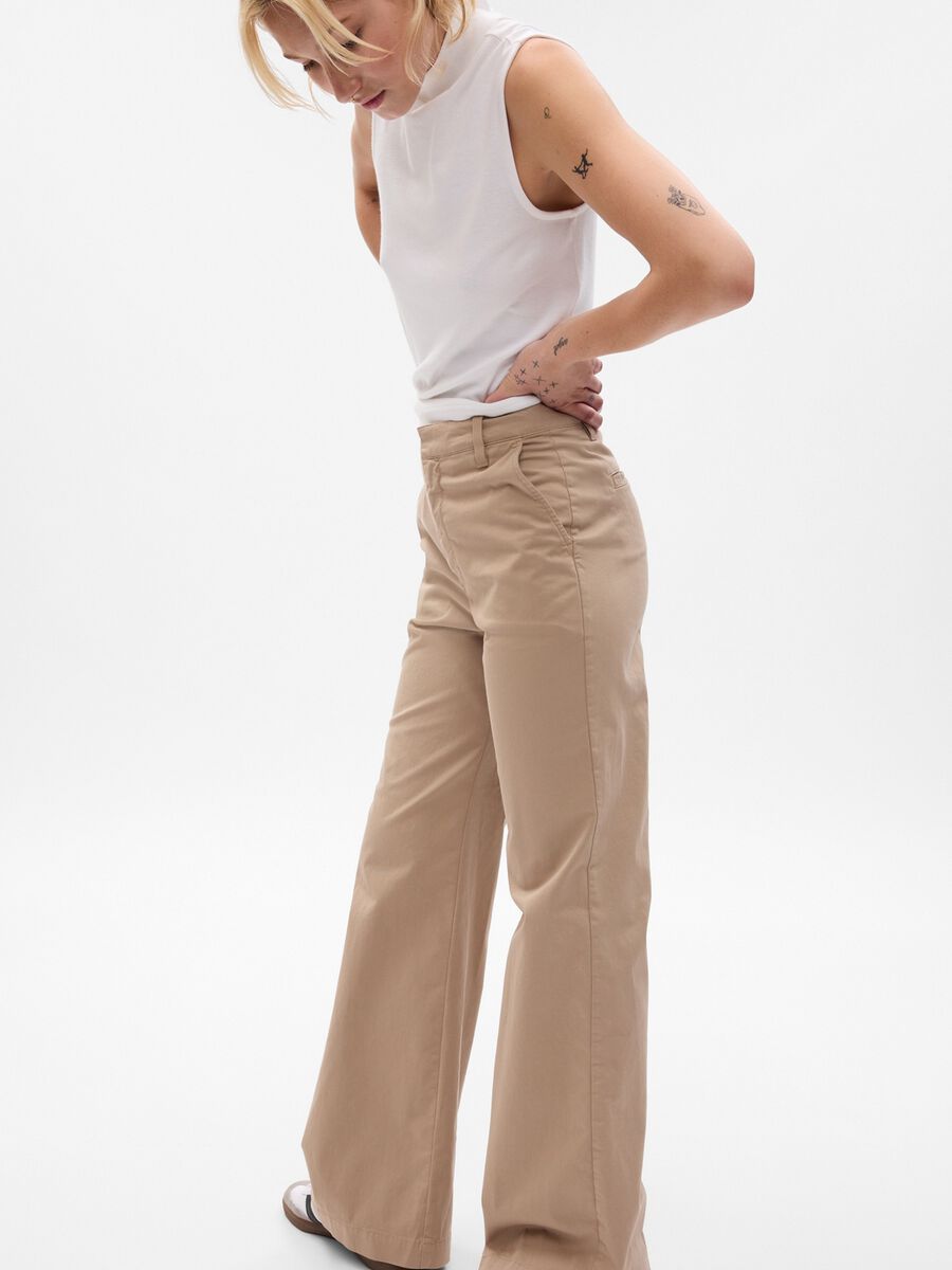 Pantaloni flare fit a vita alta Donna_2