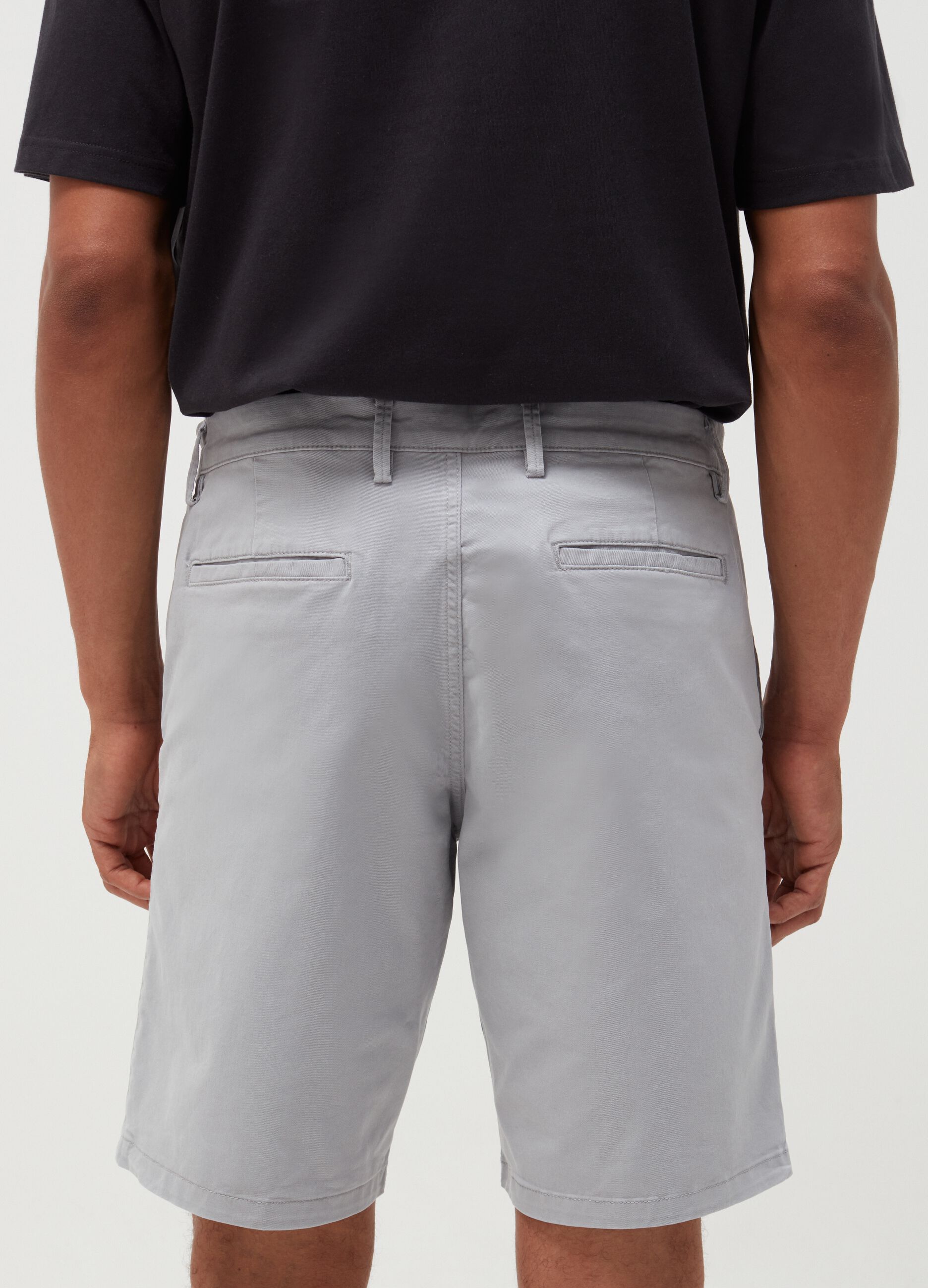 Bermuda chino in cotone e Lyocell_2