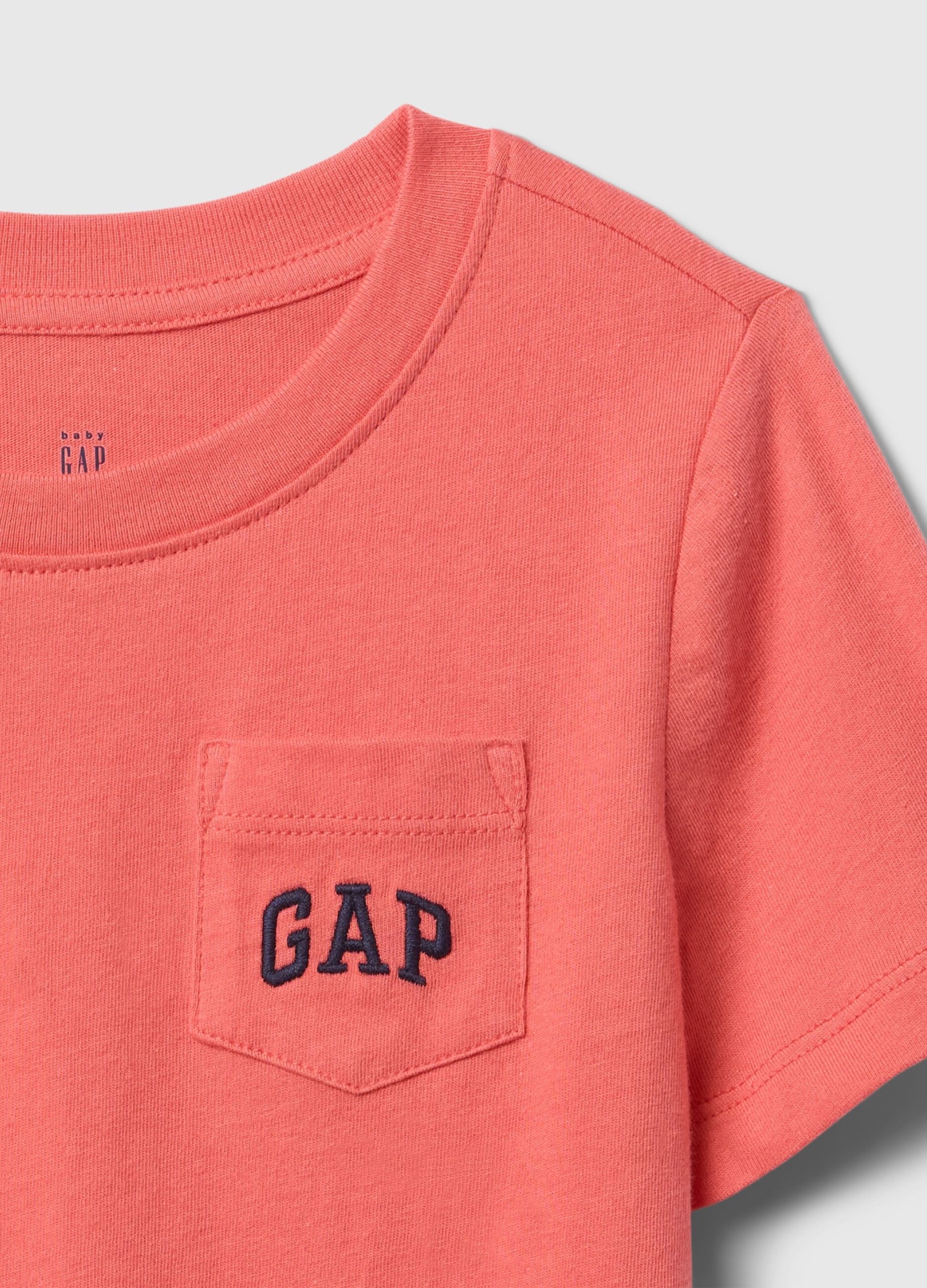 T-shirt rosa con taschino e logo GAP_2