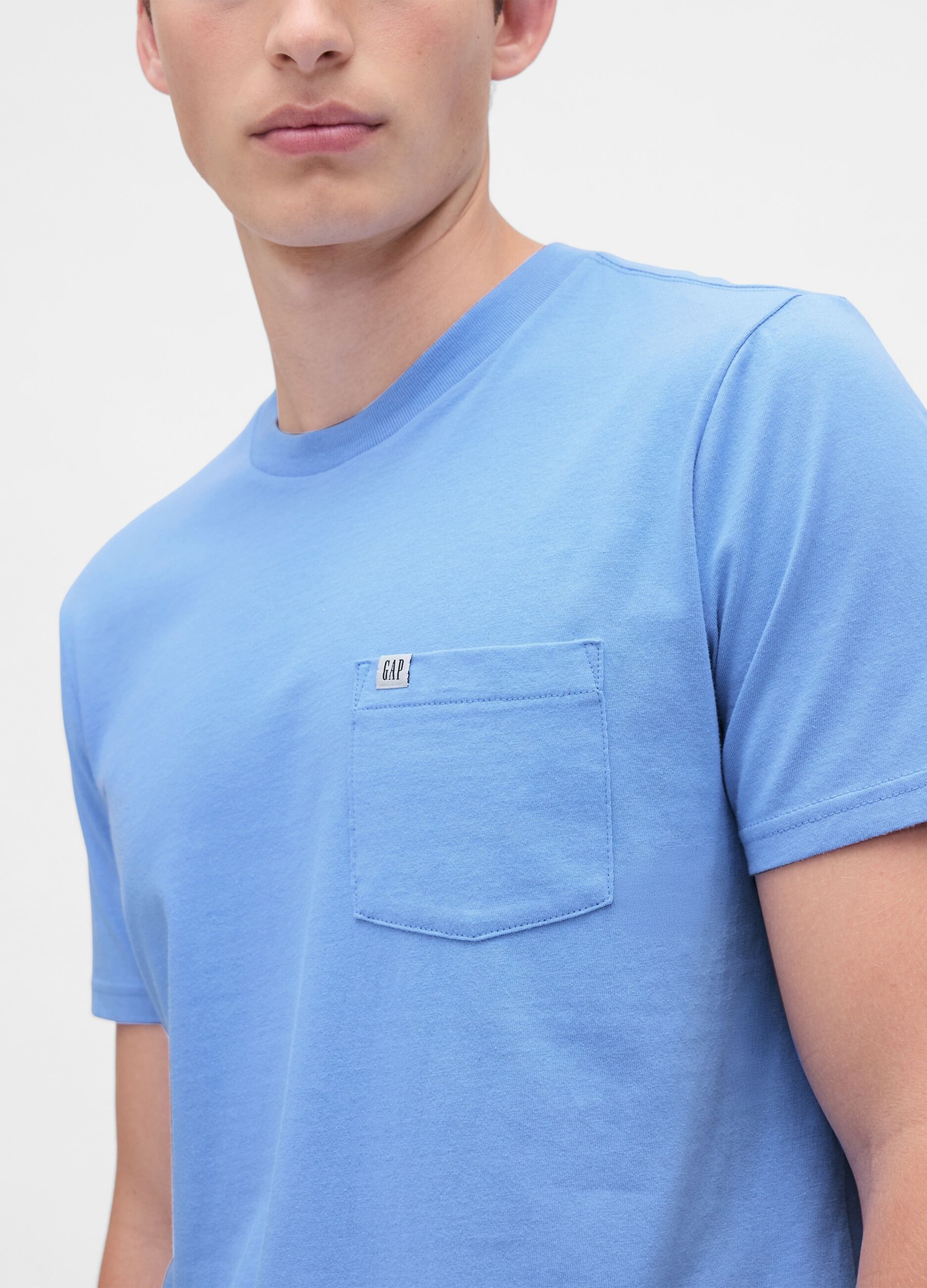 T-shirt azzurra in cotone_3