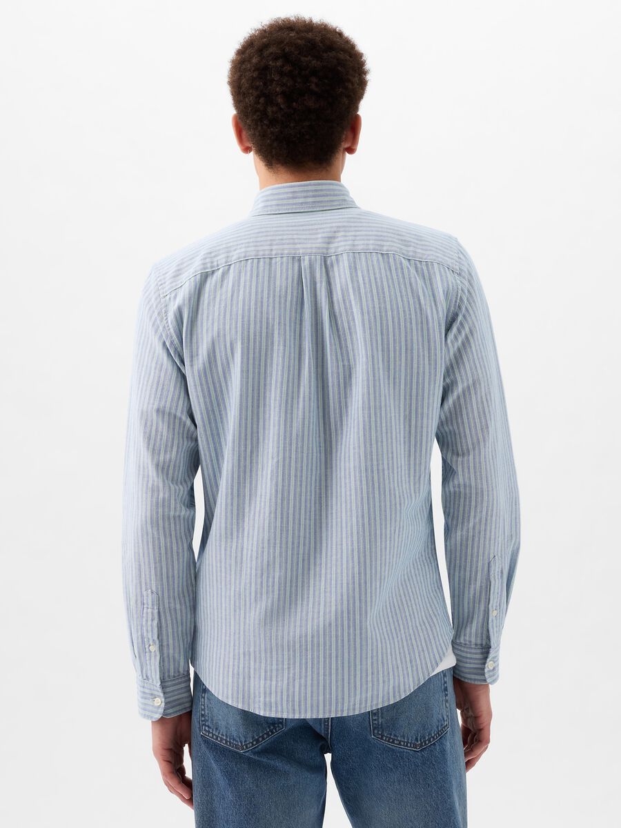 Camicia regular fit in cotone oxford a righe Uomo_2