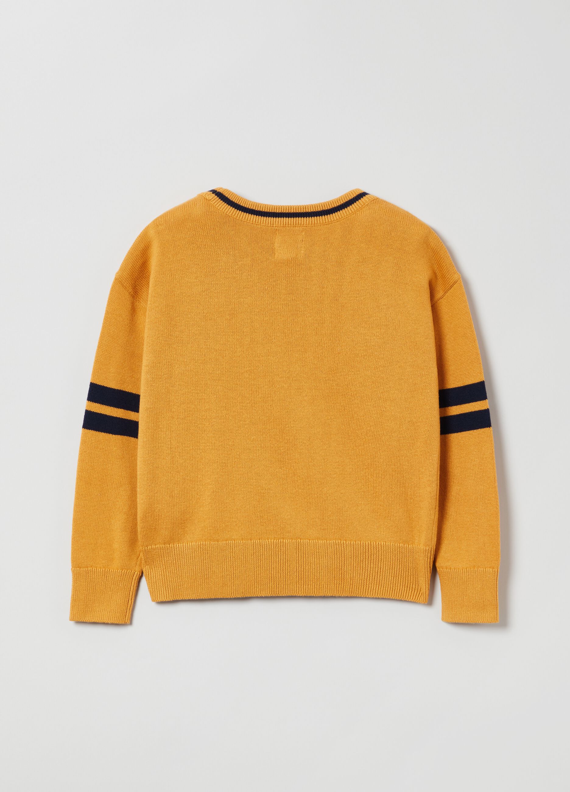 Pullover with bouclé logo_1