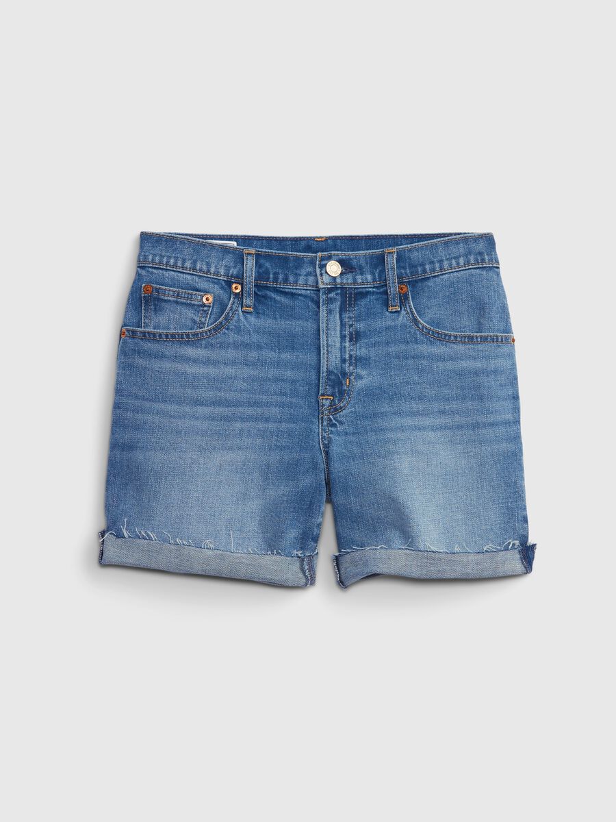 Girlfriend shorts in denim with raw hem Woman_5