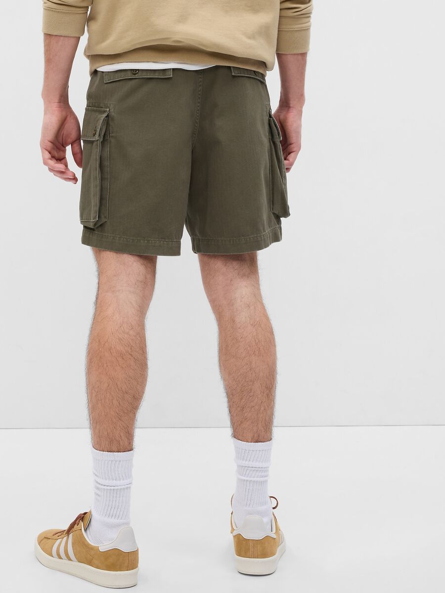 Cotton cargo shorts Man_1