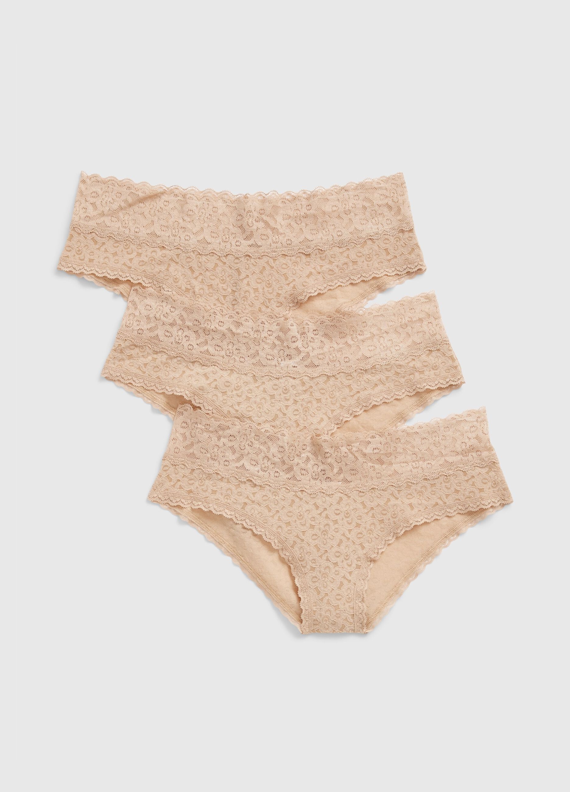 Three-pack knicker shorts in lace