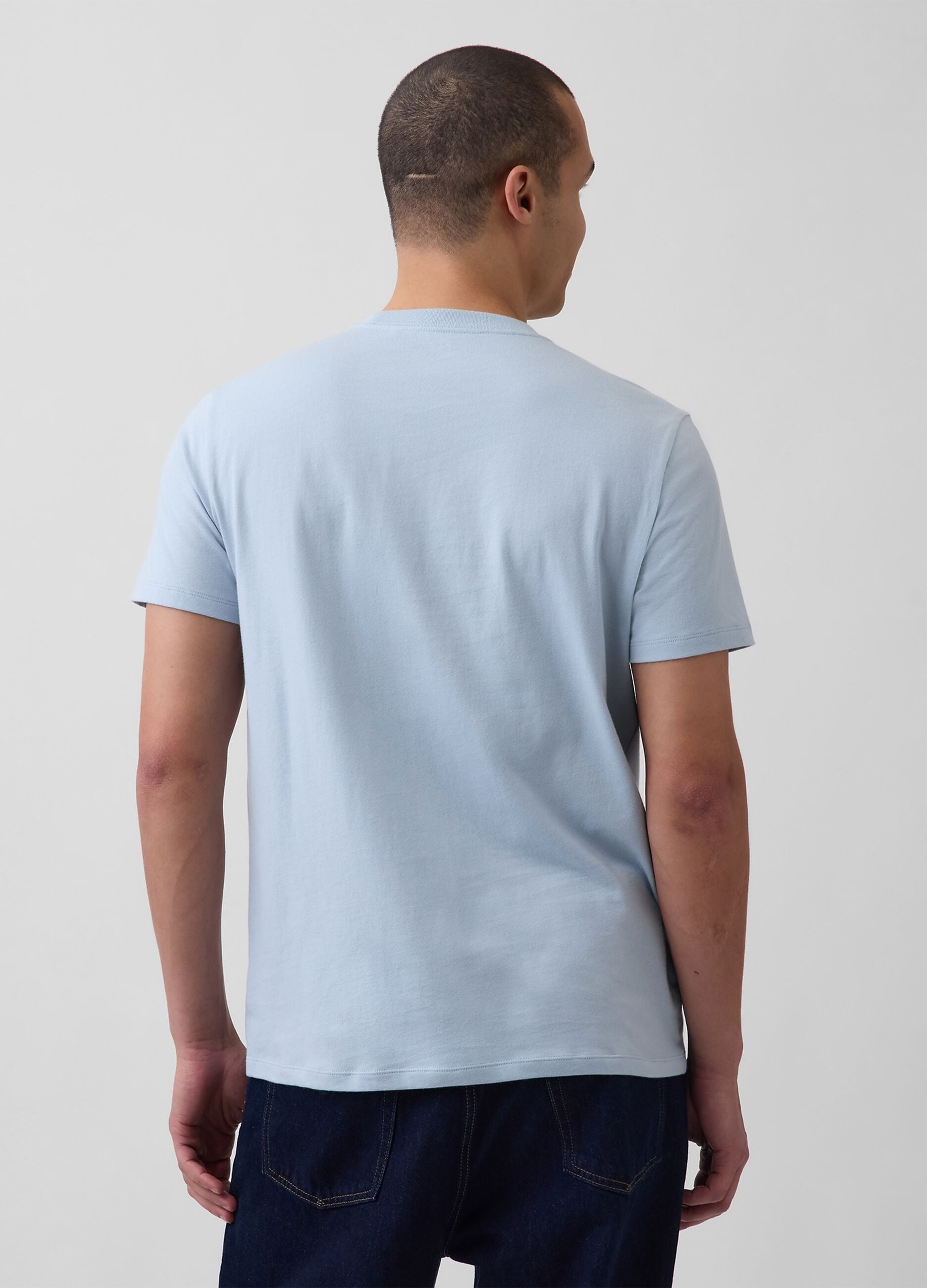 T-shirt in puro cotone con logo GAP a maniche corte