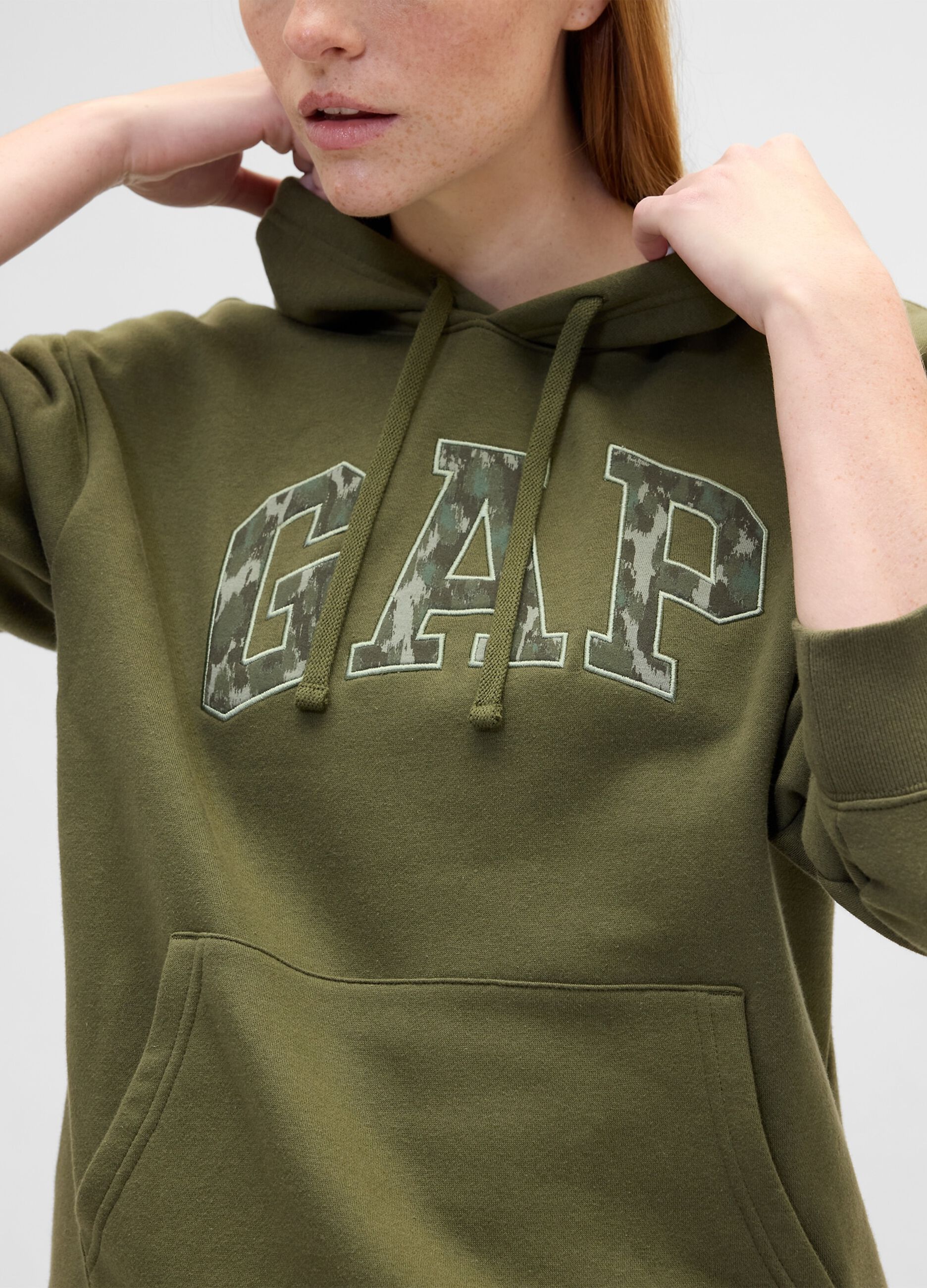 Felpa con cappuccio e logo GAP