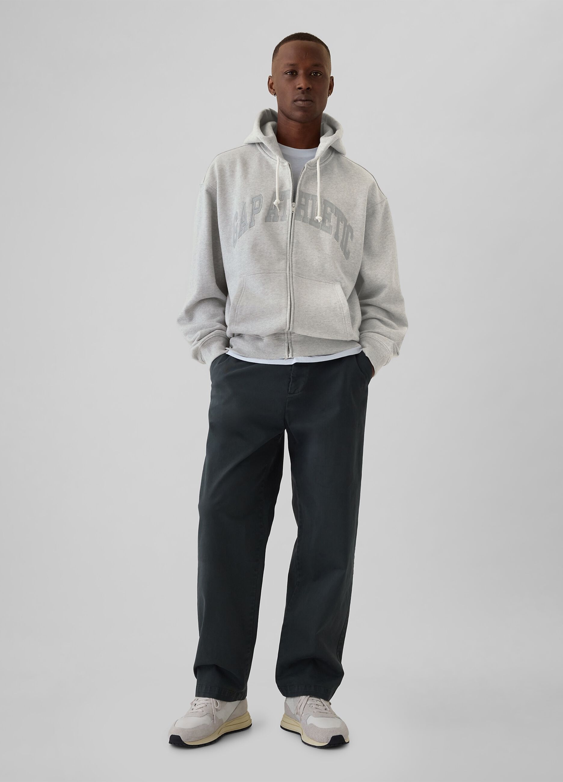 Full-zip con cappuccio e ricamo logo_1