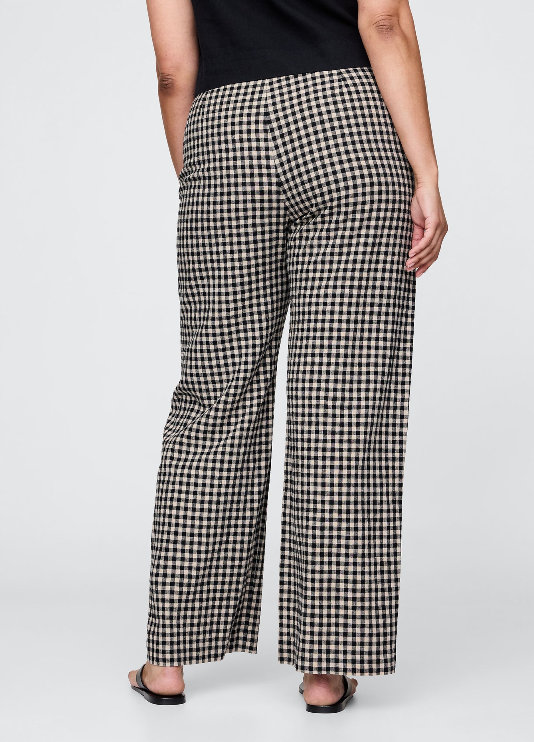 Pantaloni a quadri marrone e nero in lino e viscosa_5