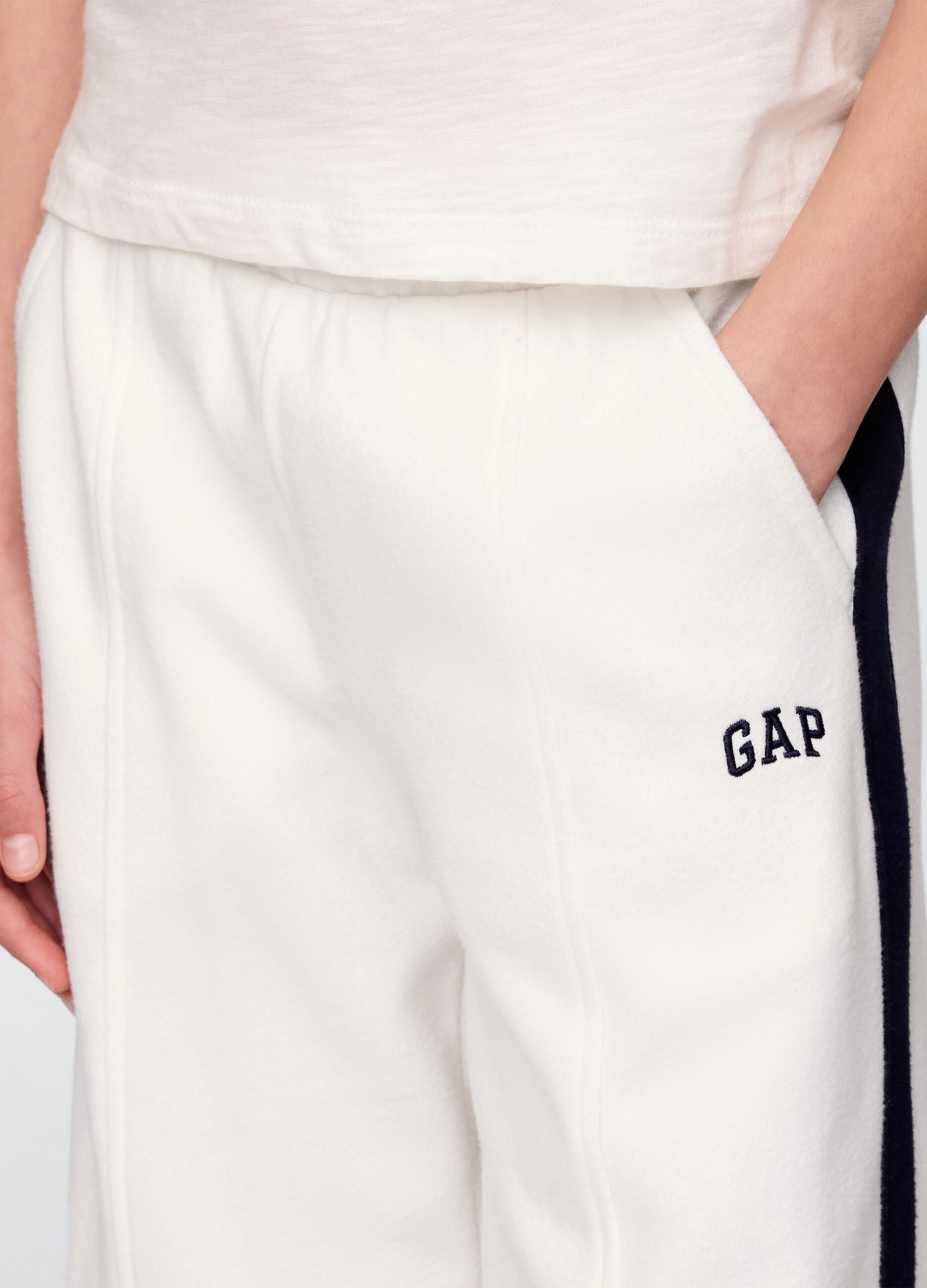 Pantaloni larghi bianchi GAP Kids_3