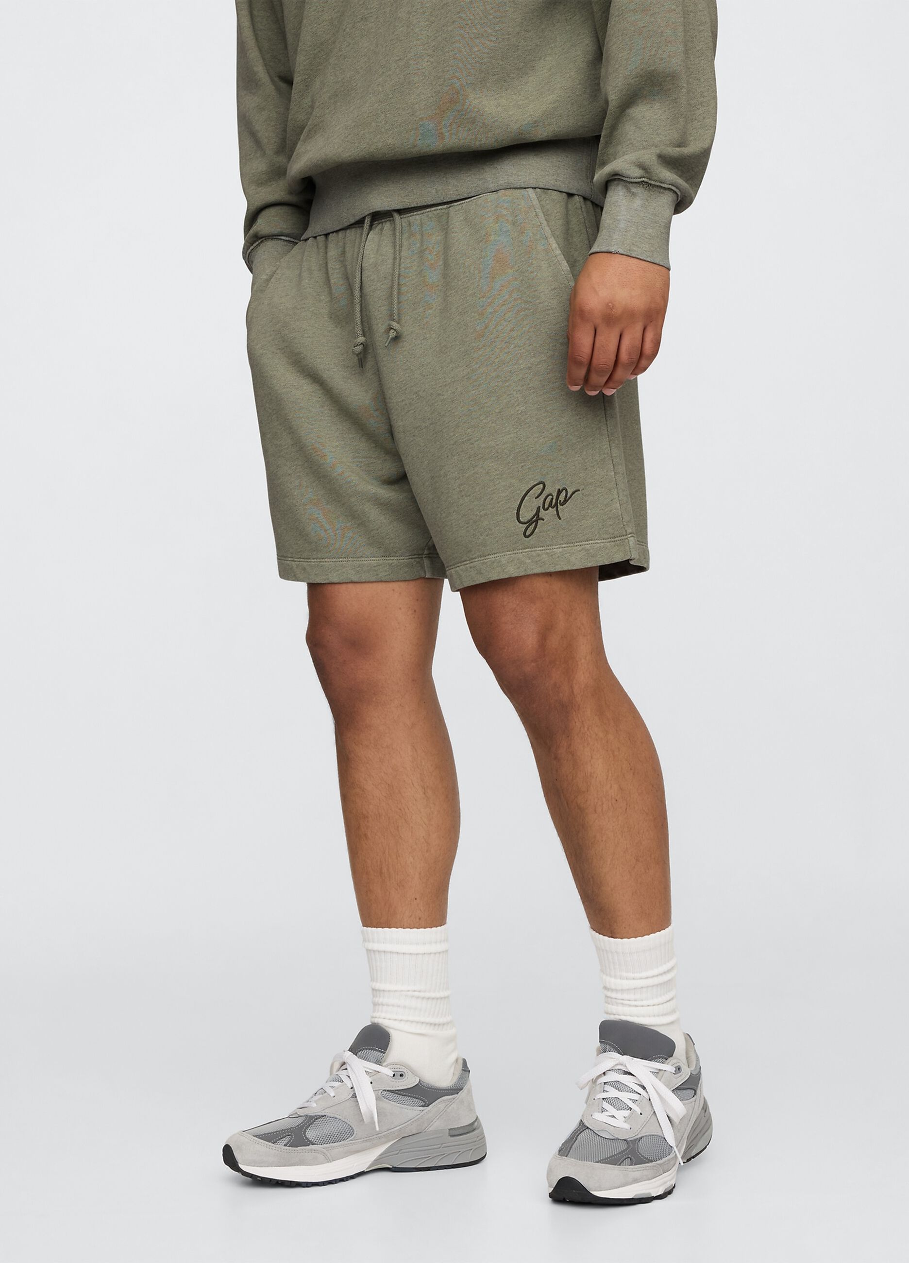 Shorts verde in misto cotone e poliestere Gap_1