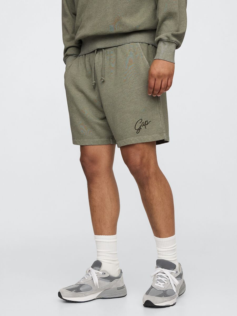 Shorts verde in misto cotone e poliestere Gap Uomo_1