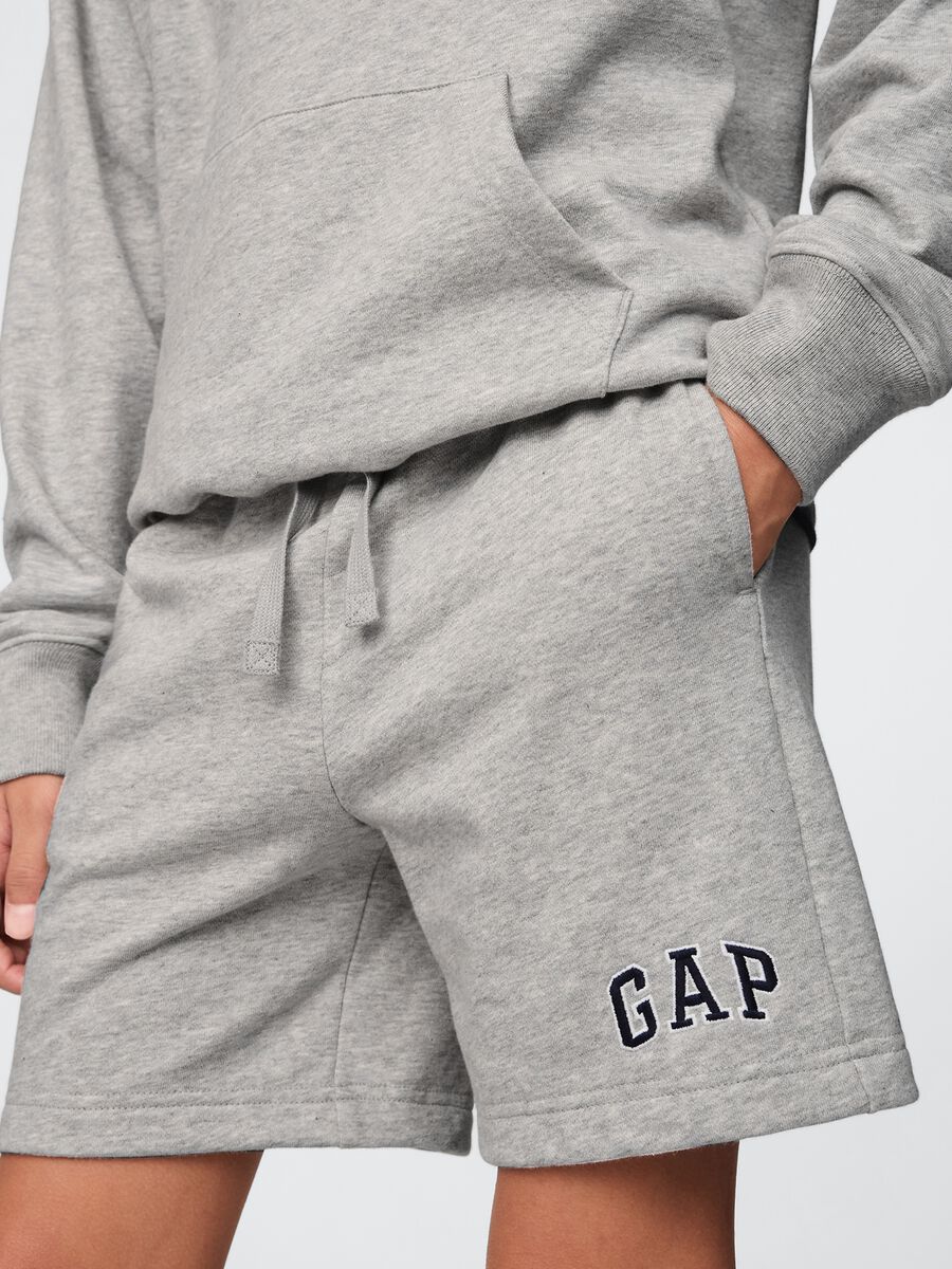 Grey GAP logo shorts for children Boy_3