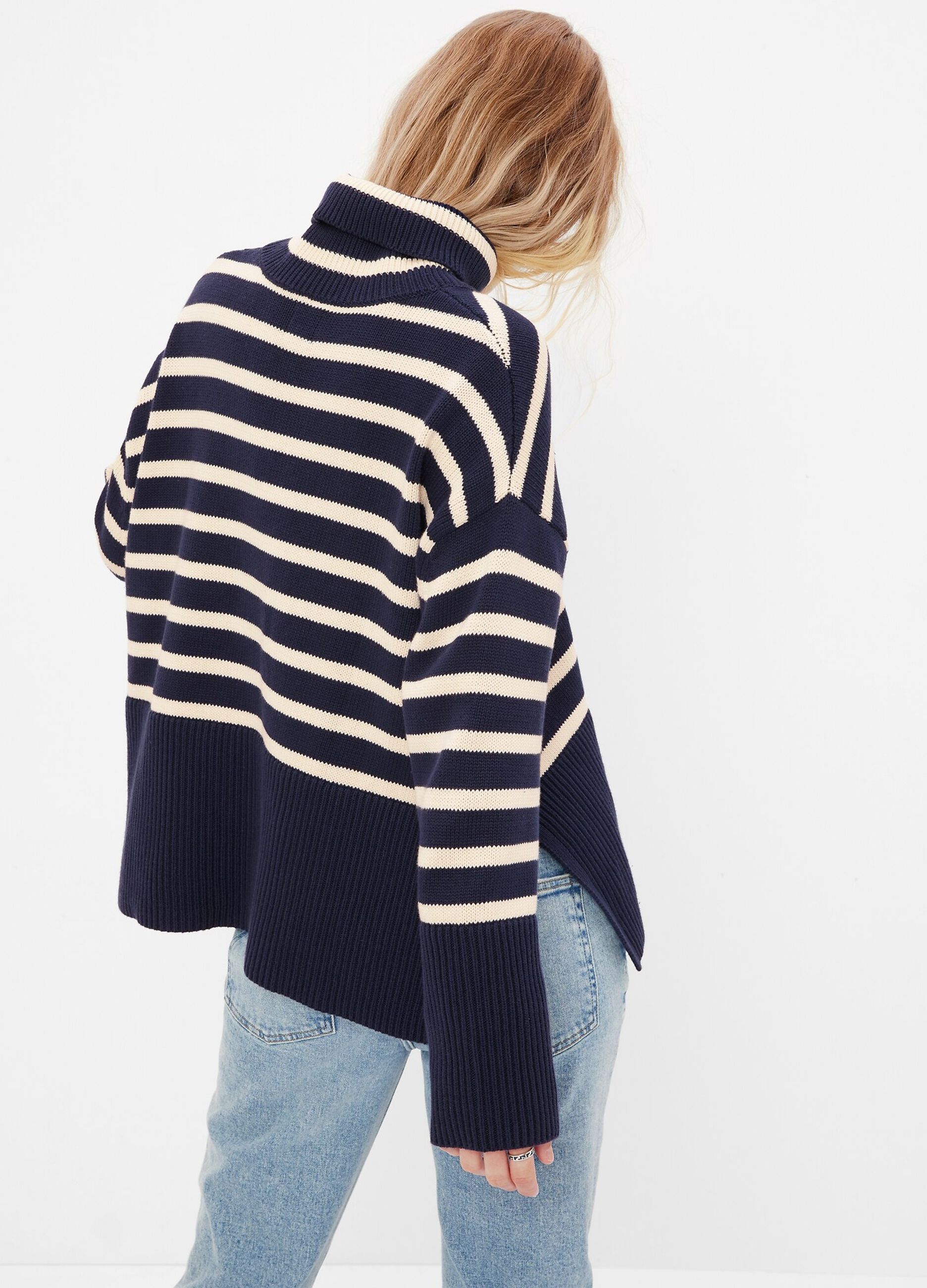 Pullover oversize a righe con spacchi_1