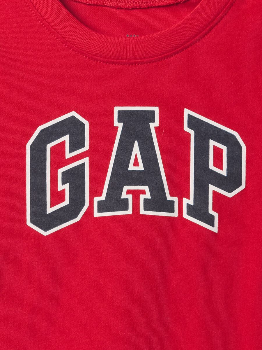 Red short sleeve cotton T-shirt with GAP logo Baby Boy_2