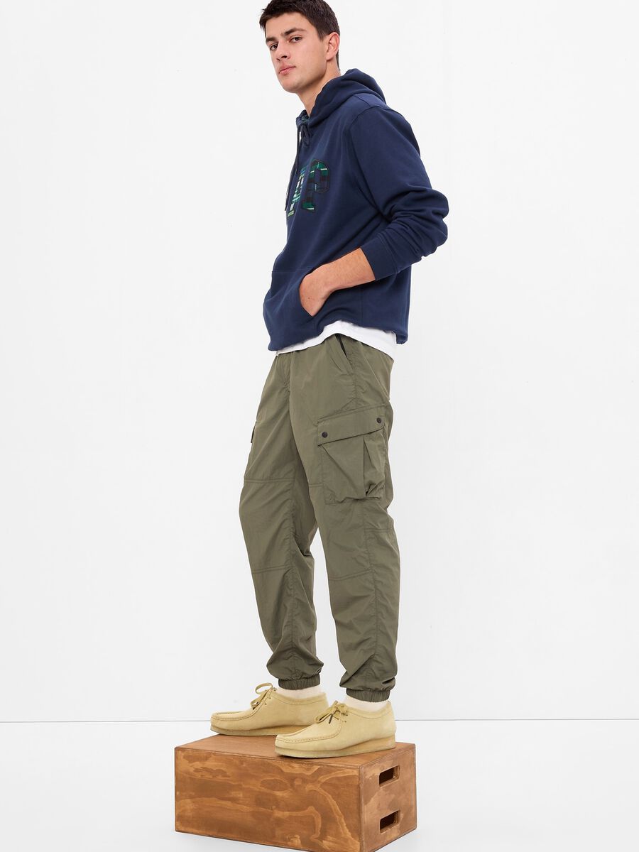 Joggers cargo in tessuto tecnico Uomo_0