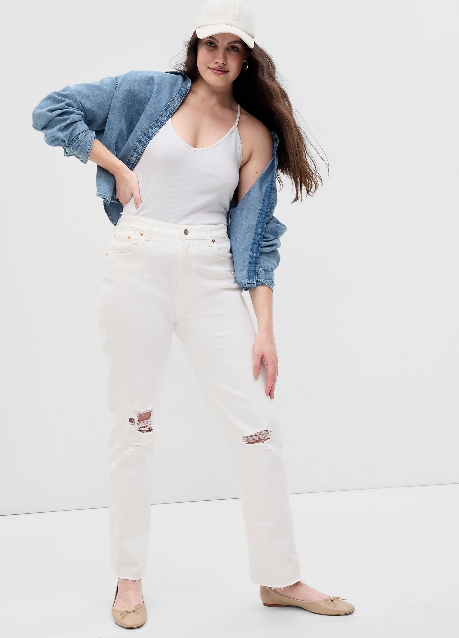 Straight-fit, high-rise jeans with worn look_3