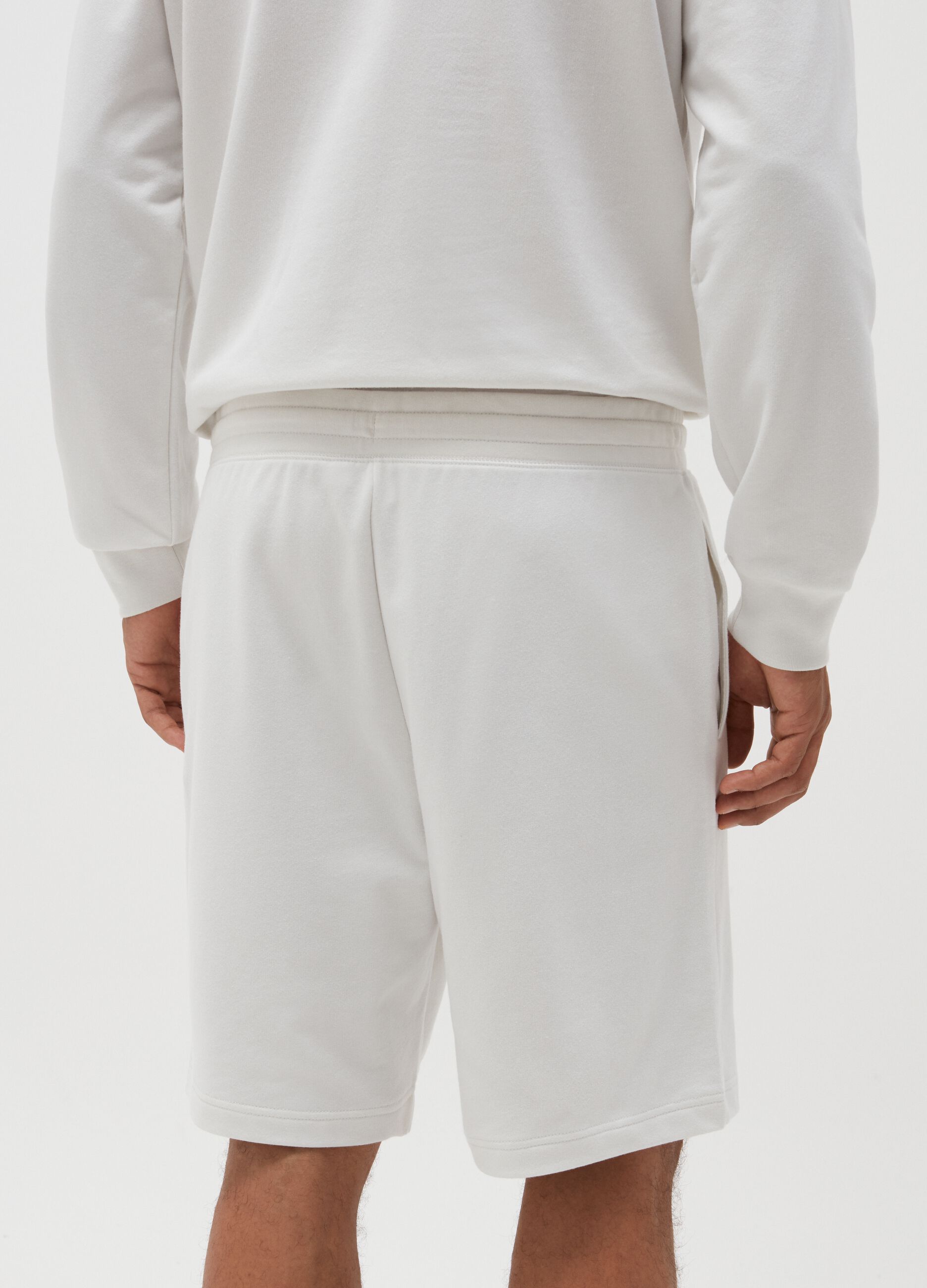 Plush Bermuda shorts with logo print_2