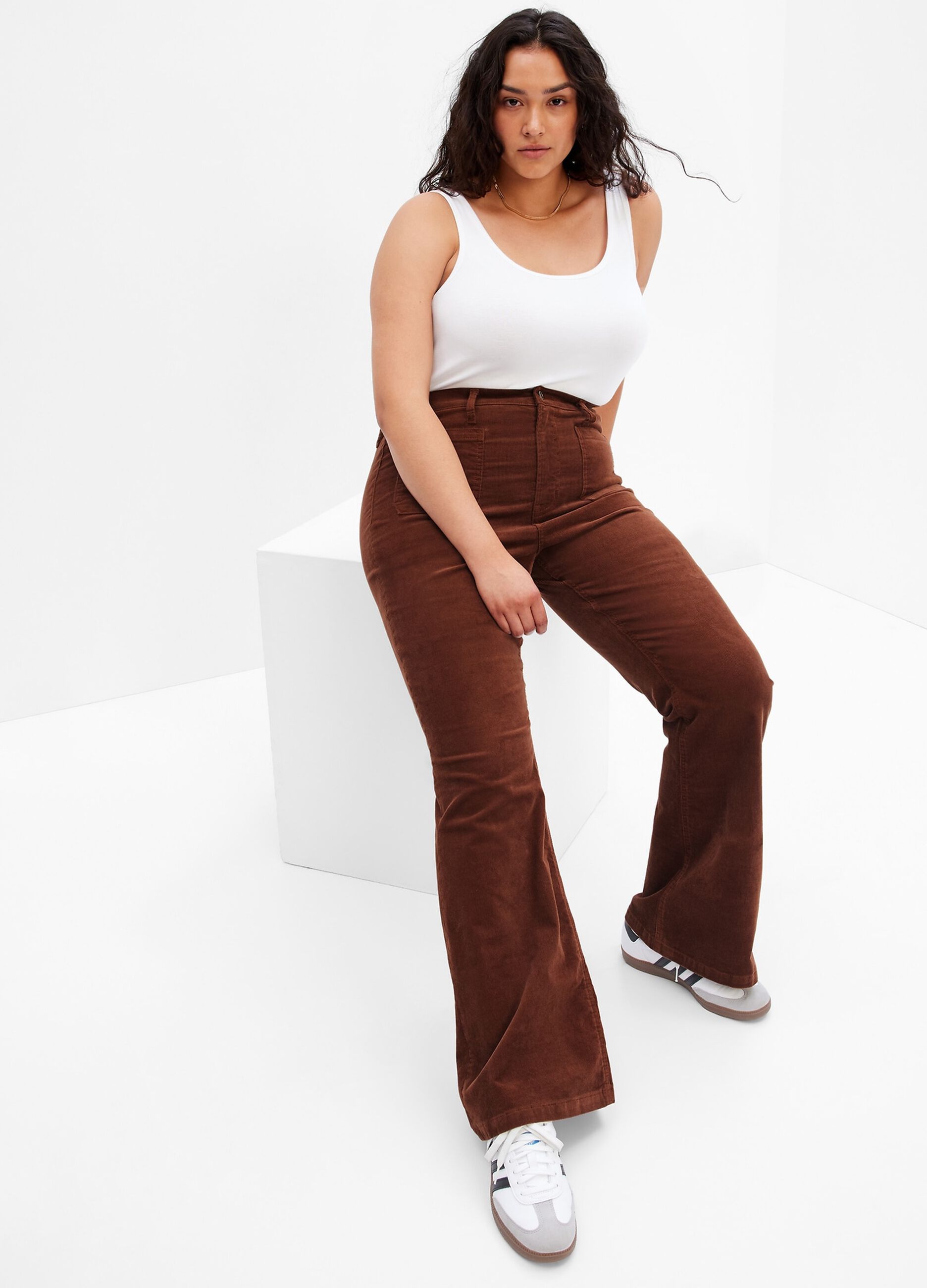 Flare-fit jeans in corduroy_2