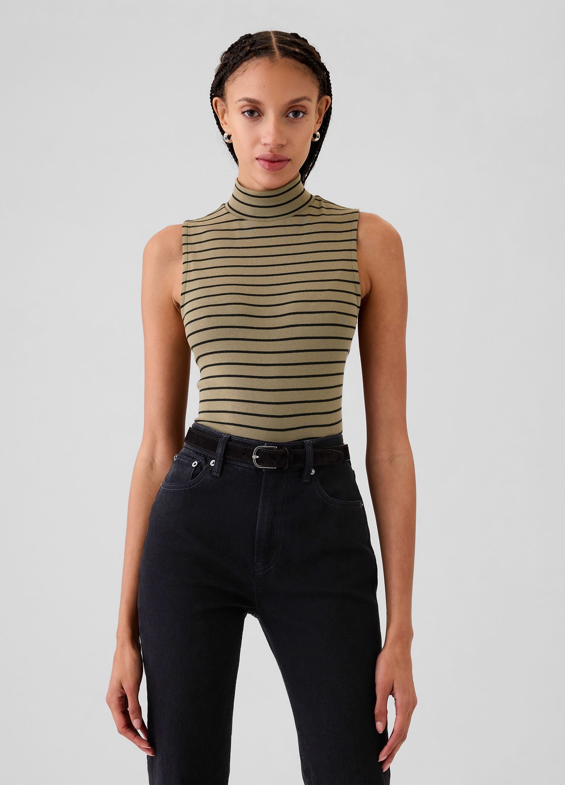 Mock neck sleeveless top