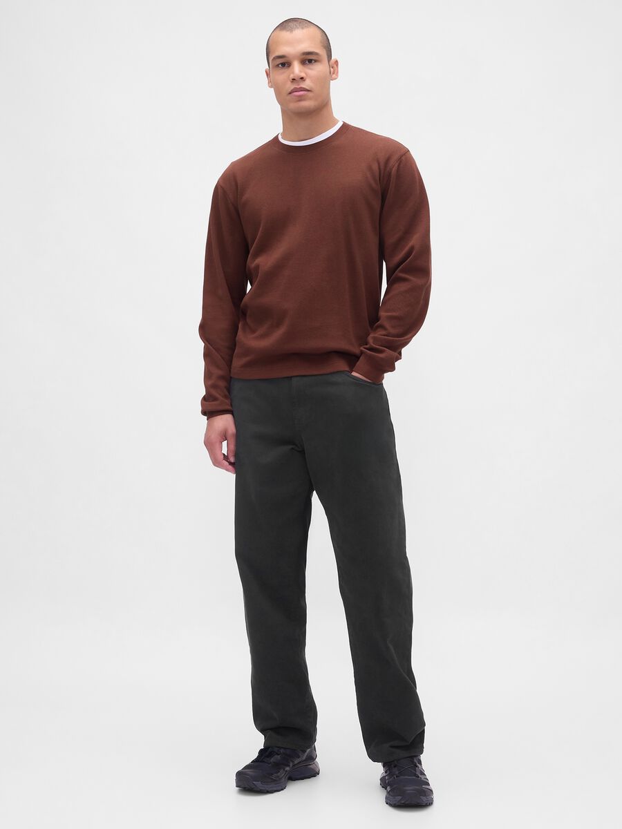 Maglia marrone elasticizzata a maniche lunghe Uomo_2