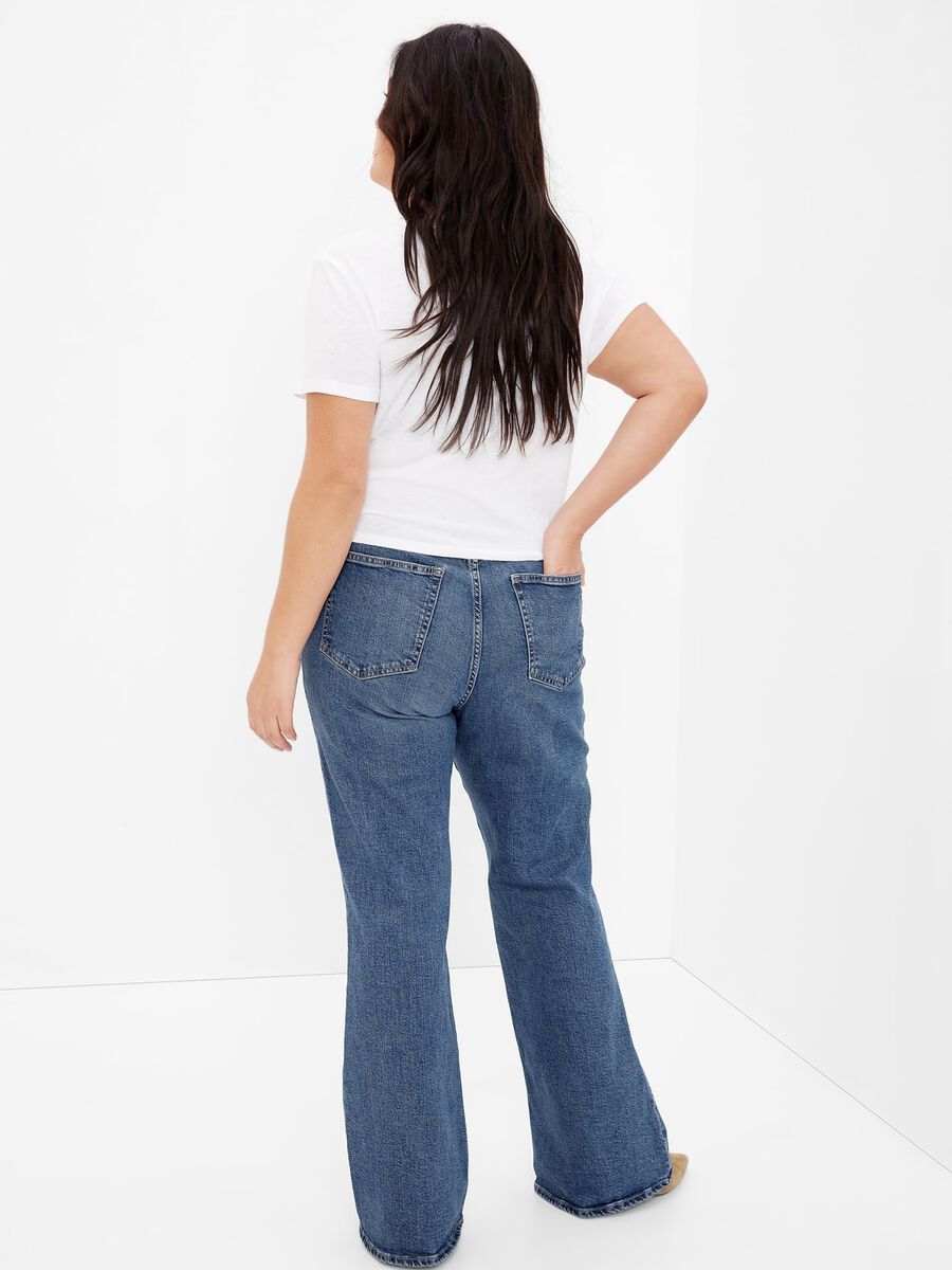 Jeans flare fit effetto maltinto Donna_3