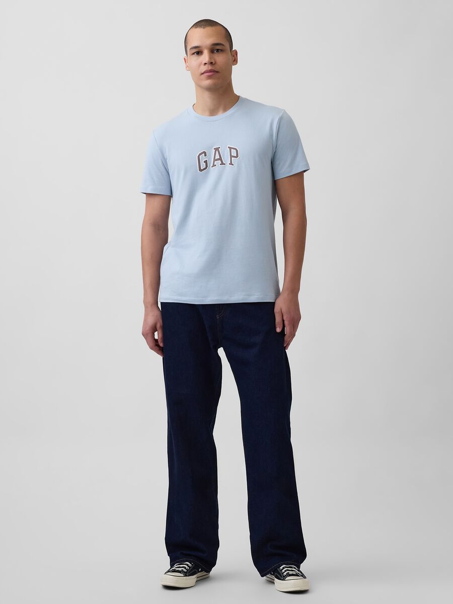 T-shirt in puro cotone con logo GAP a maniche corte Uomo_0