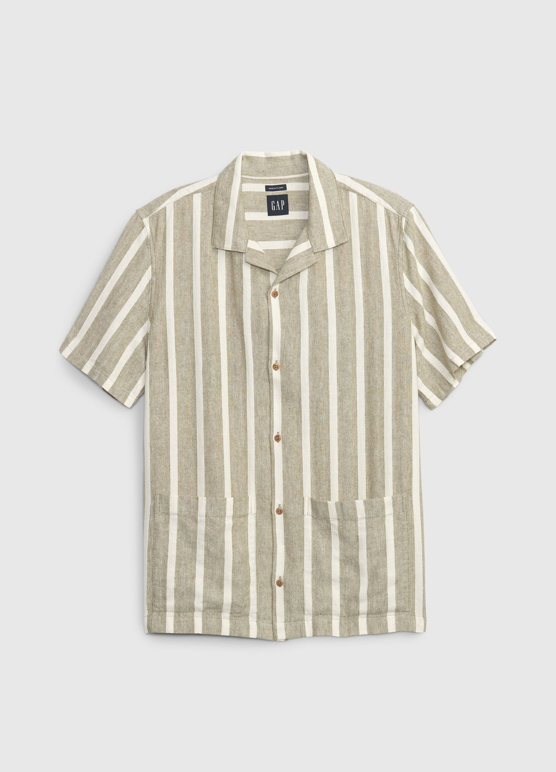 Short-sleeved shirt with pockets_3