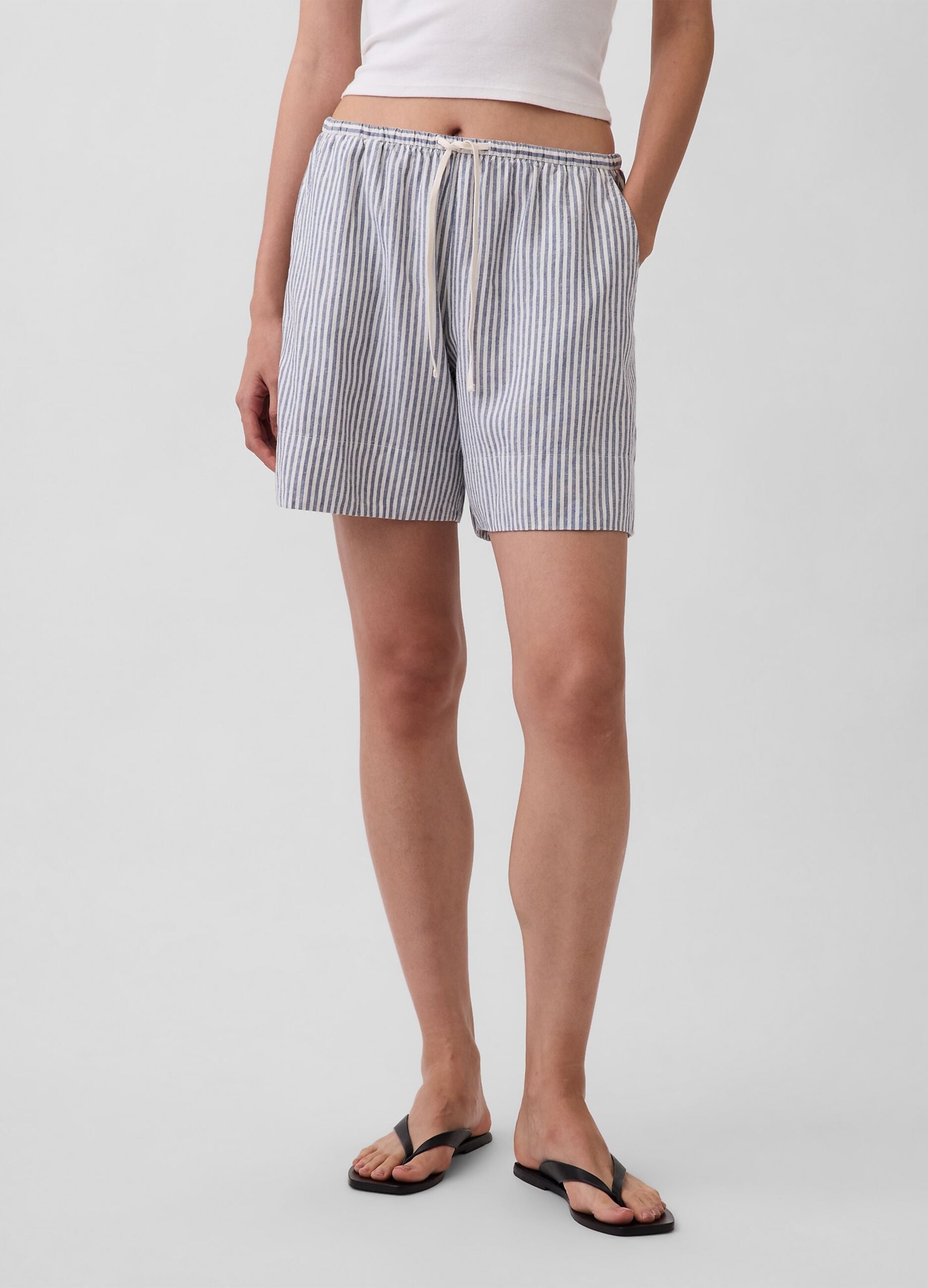 Shorts a righe in misto lino