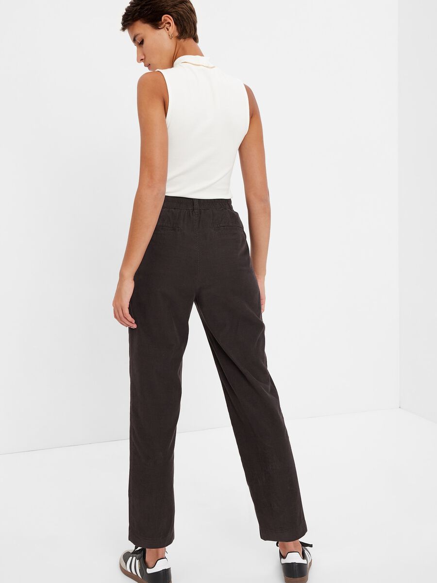Pantaloni tapered fit in corduroy Donna_2