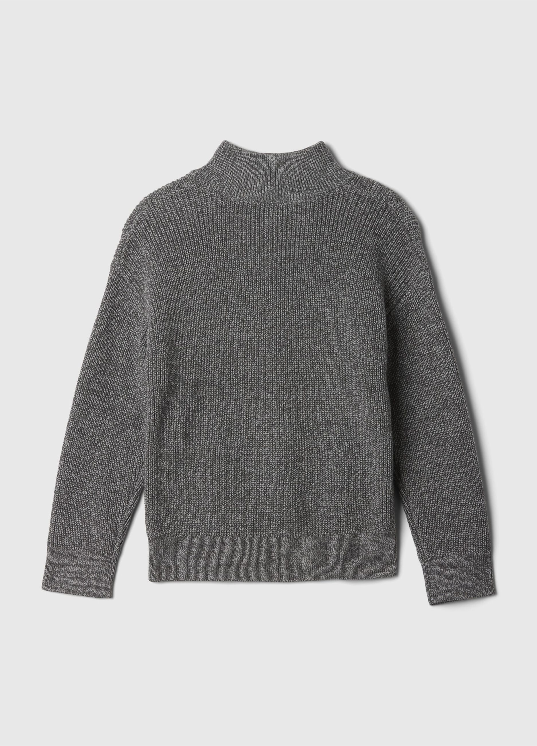 Pullover mock neck con mezza zip