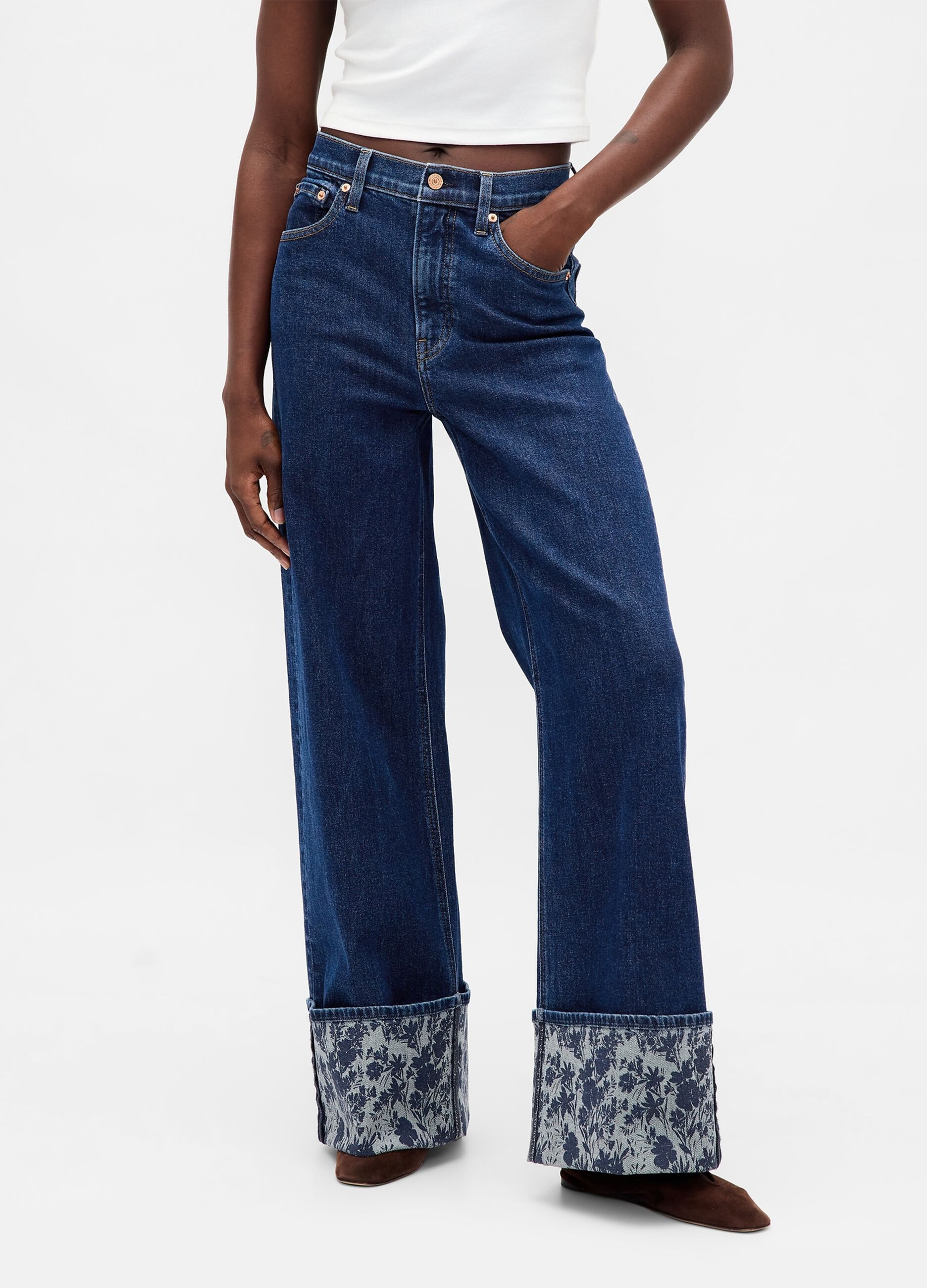 Wide denim trousers with floral turn-up_1