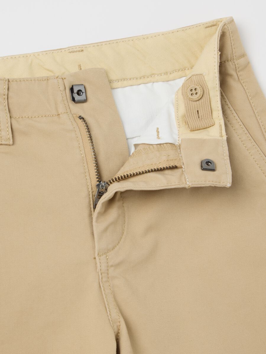 Pantaloni chino beige in cotone stretch Bimbo_3