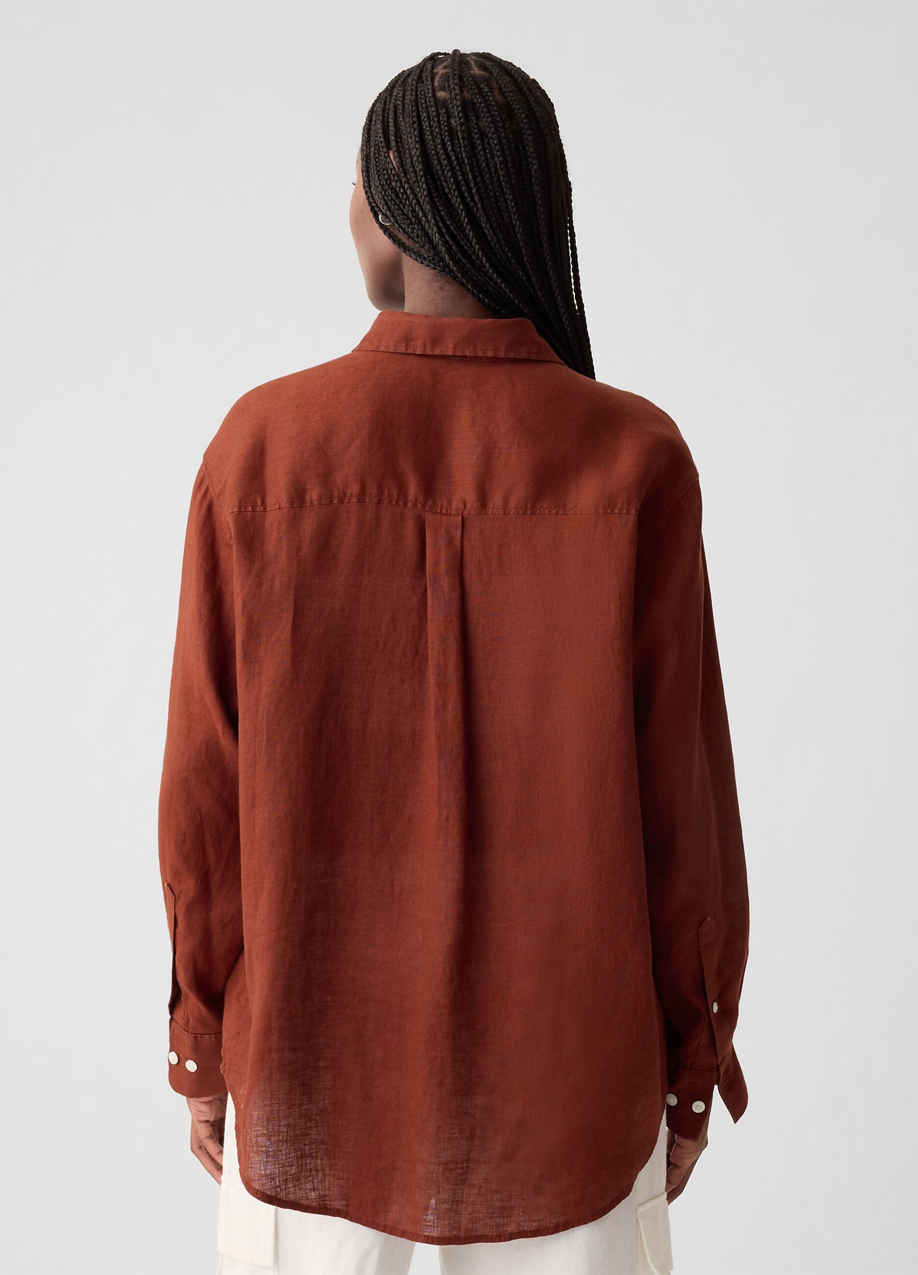 Camicia oversize in lino con tasca_2