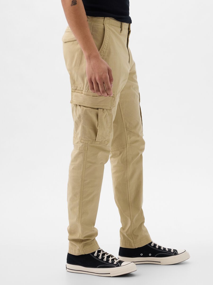 Cargo trousers in stretch cotton Man_3