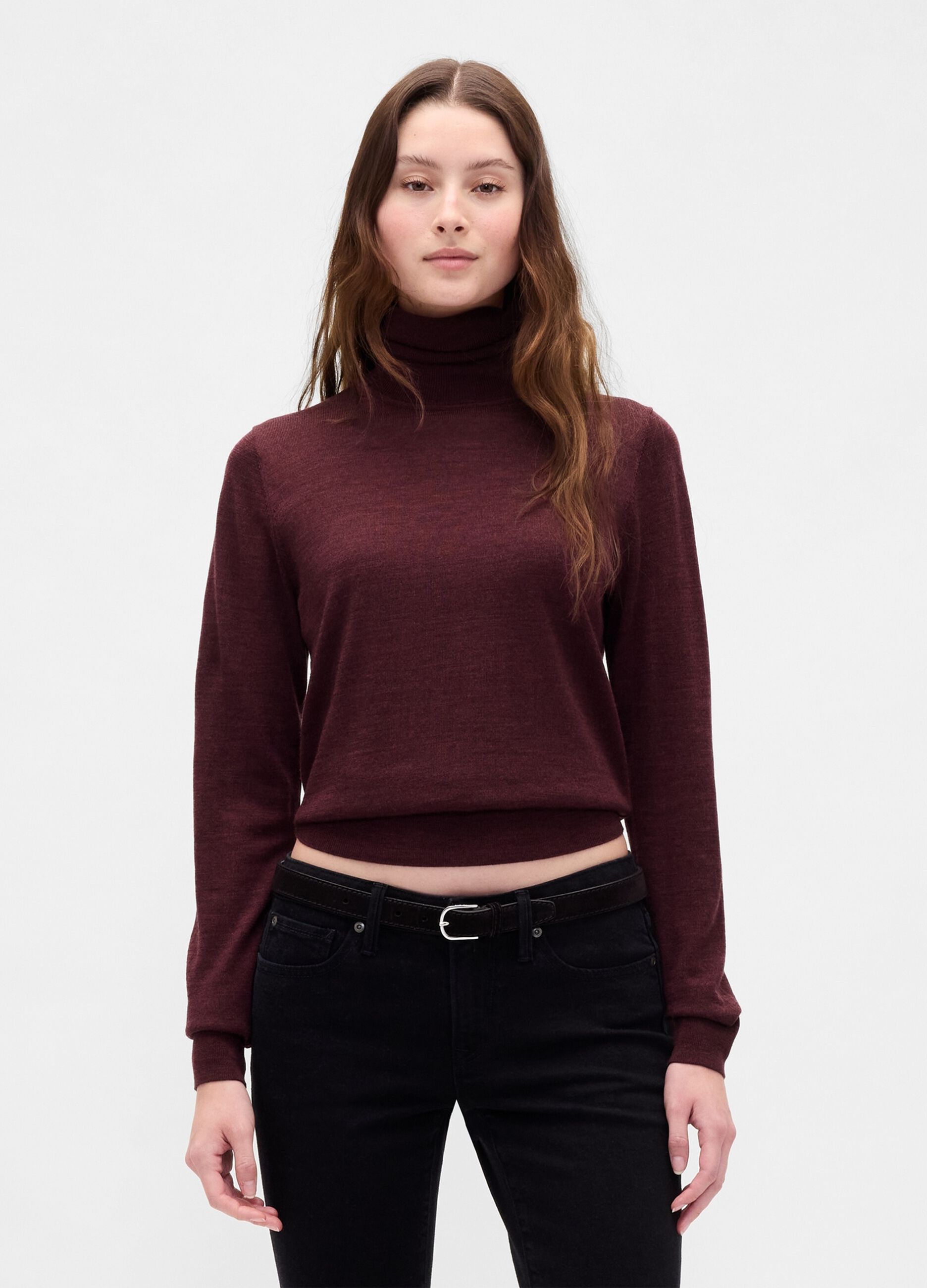 Maglione rosso a collo alto in lana