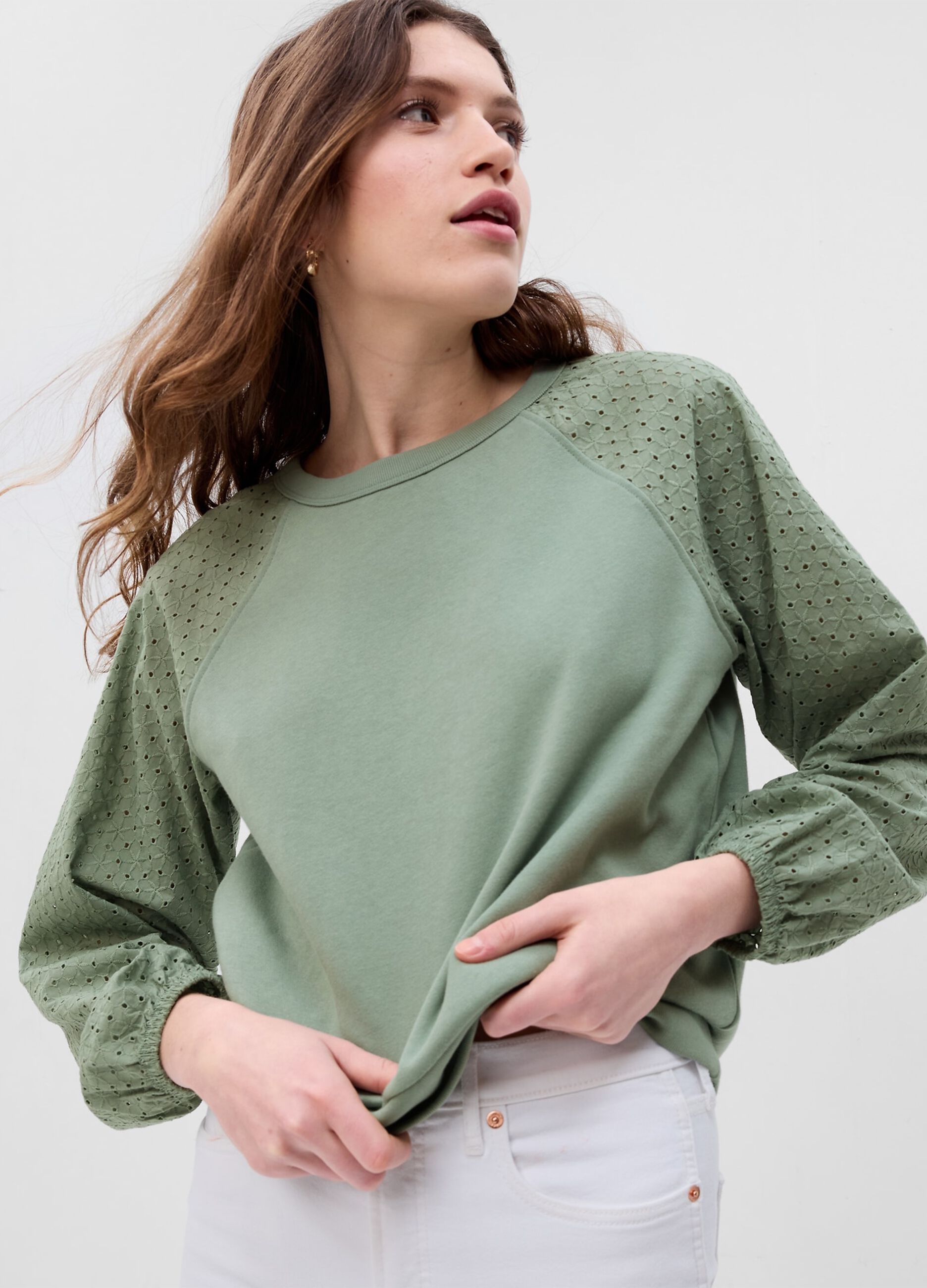 Sweatshirt with broderie anglaise lace sleeves