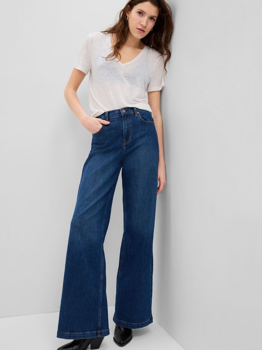 T-shirt con scollo a V Donna_0