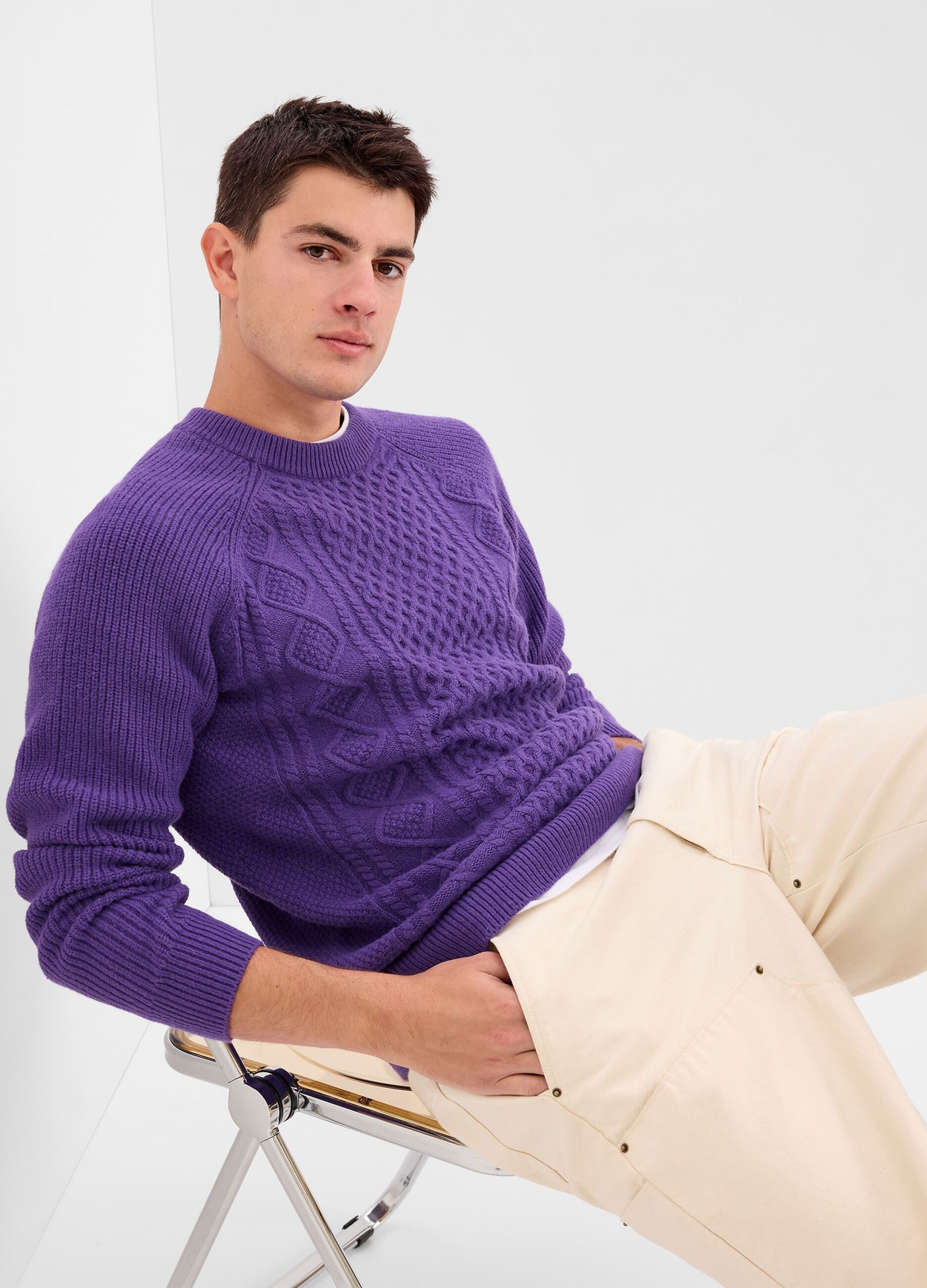 Pullover with cable-knit design