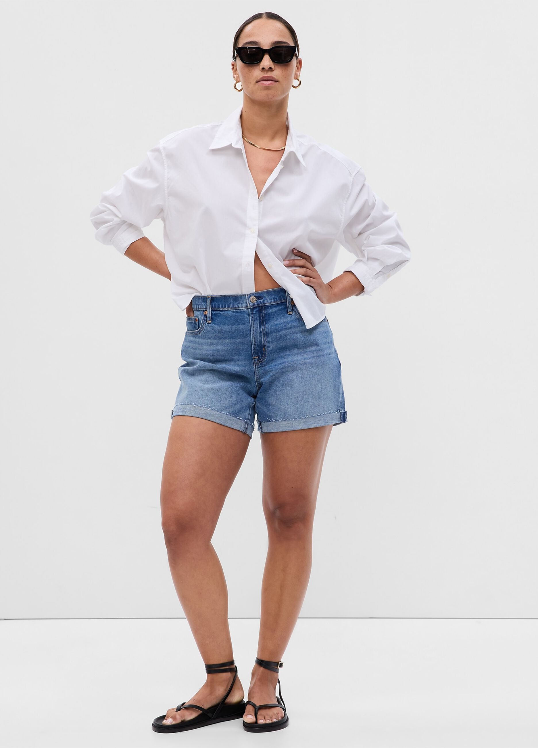 Shorts girlfriend in denim con orlo a vivo_3
